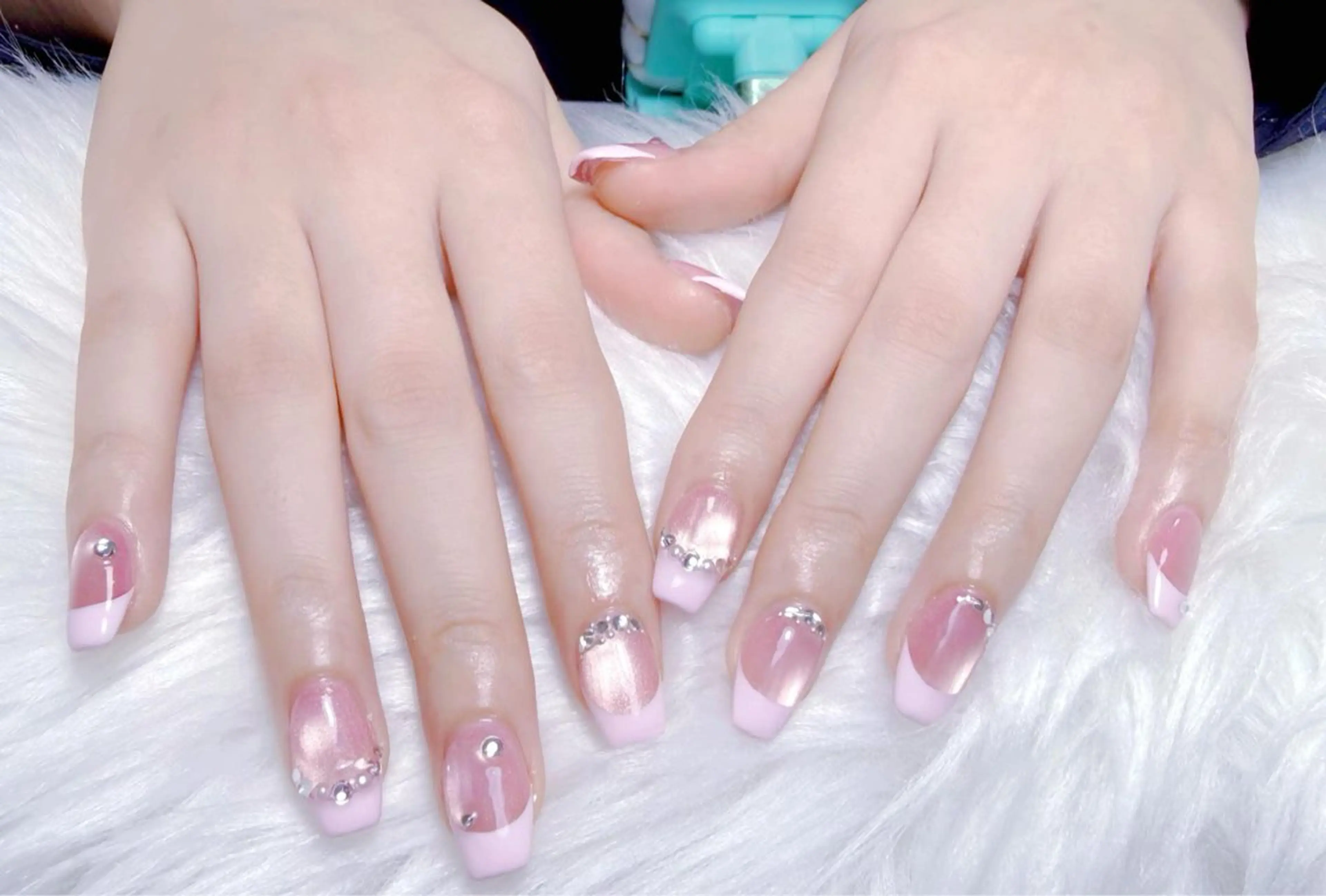 ネイル 小島 阿佑美のネイルデザイン