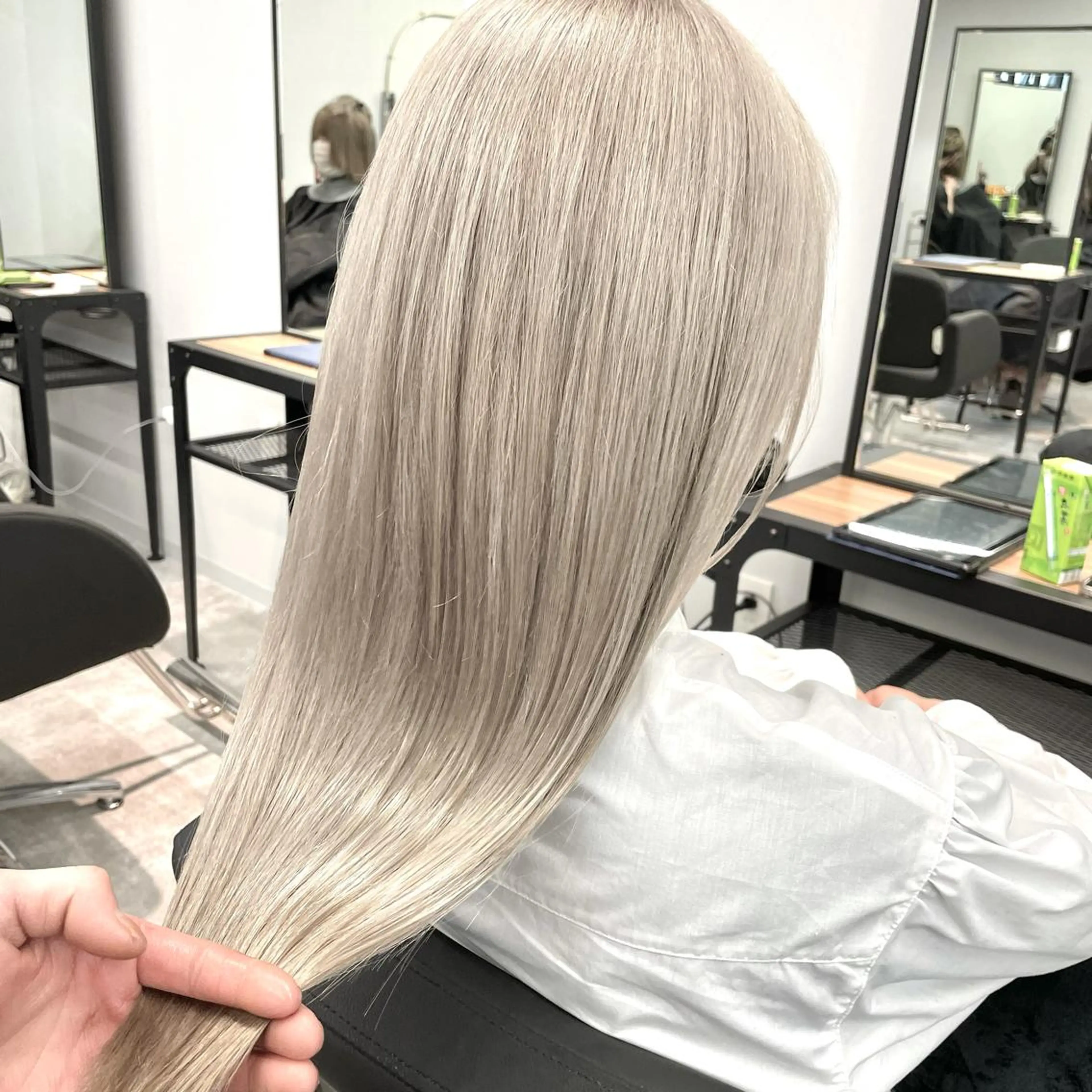 ロング カラー ハイトーンカラー ヘアカラー トリートメント ✨ハイトーン✨ 濱田知孝のヘアスタイル