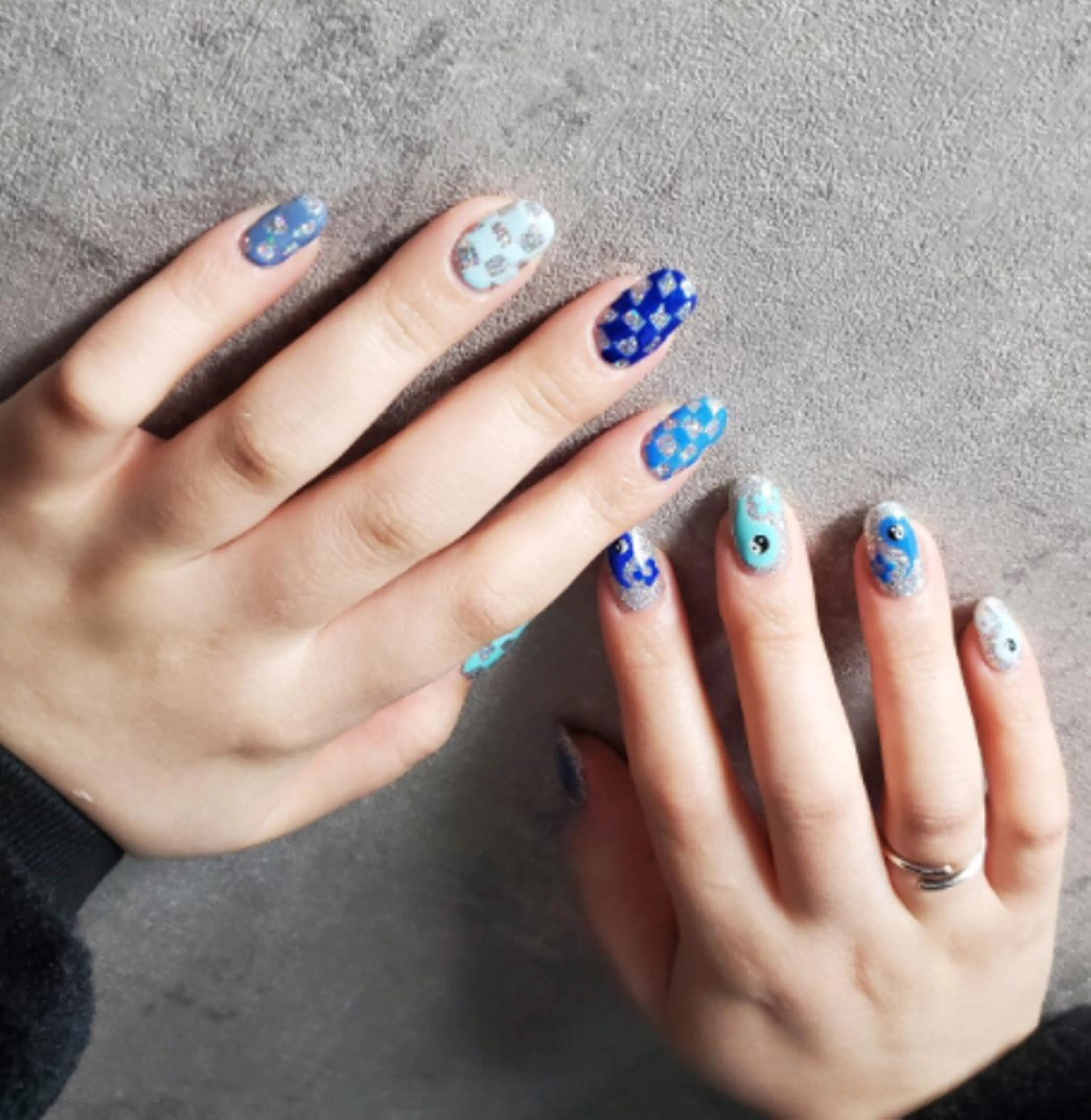 ネイル nailstudio eviz新宿店のネイルデザイン