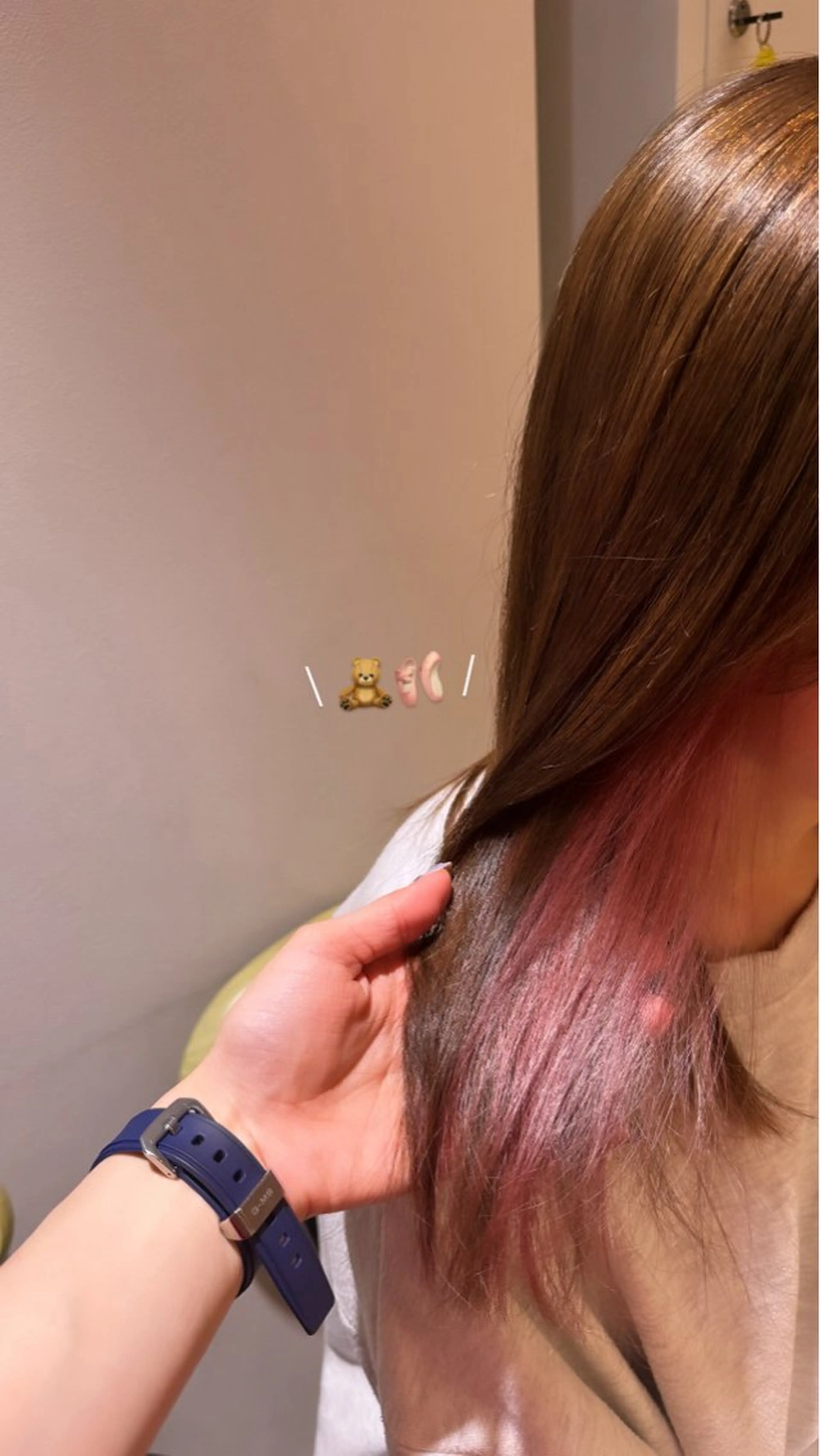 ロング カラー ベージュカラー イヤリングカラー ピンクカラー カット ヘアカラー オスズ 🎀´-のヘアスタイル