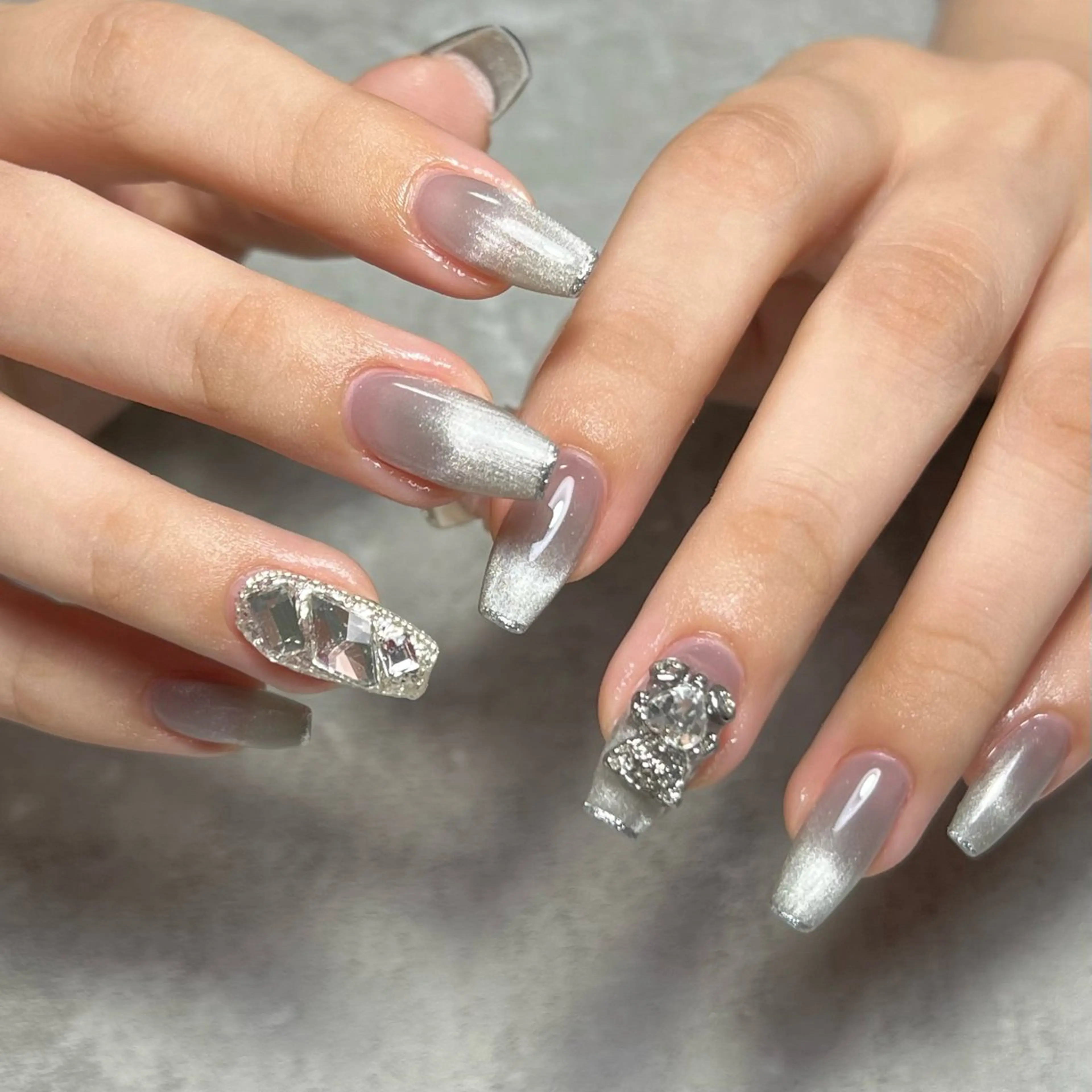 ネイル NAIL303 🛼 SHIORIのネイルデザイン