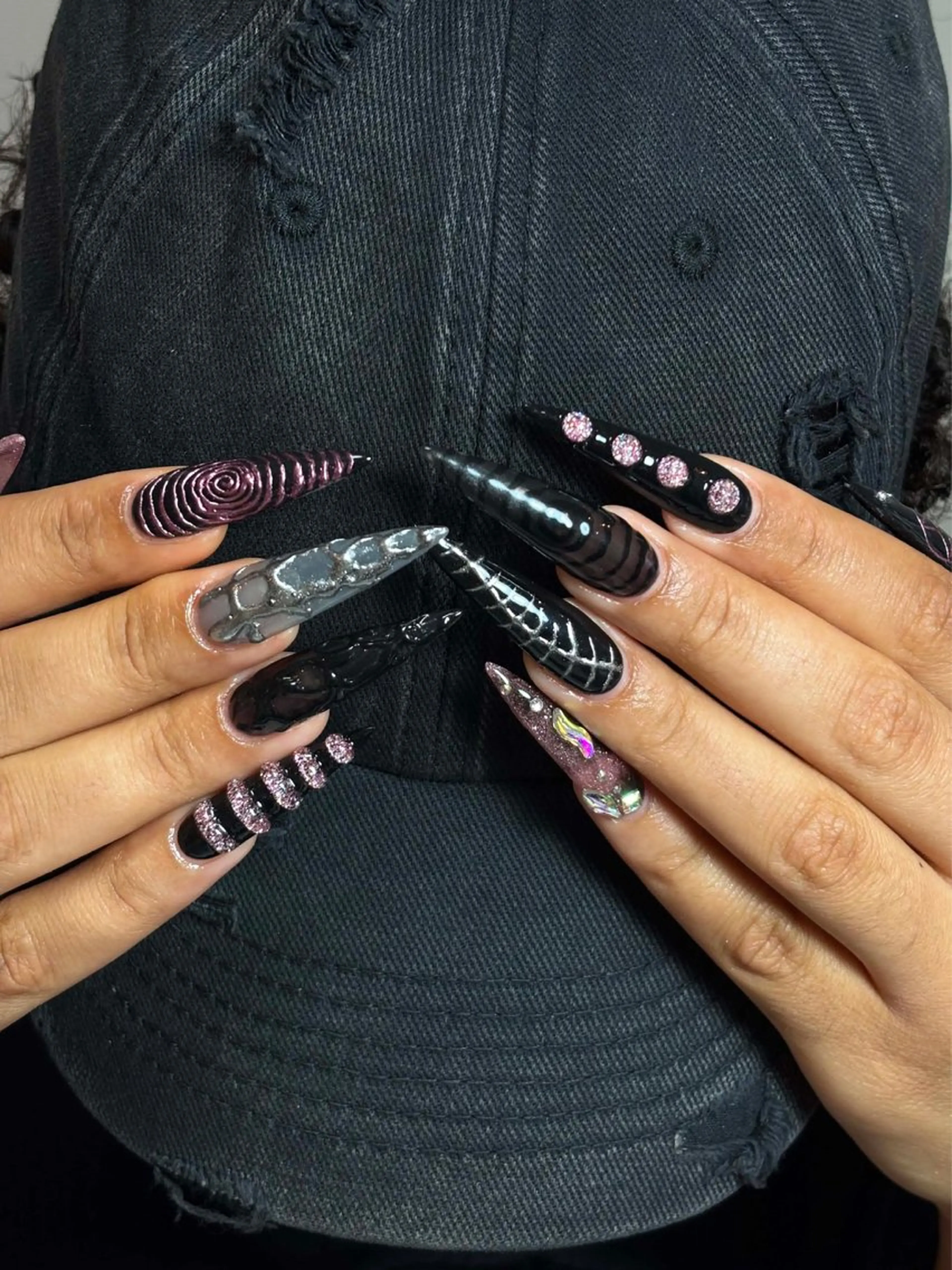 ネイル チークネイル ドット フレンチネイル グラデーション ハート ハンドネイル Julli NailStudioのネイルデザイン