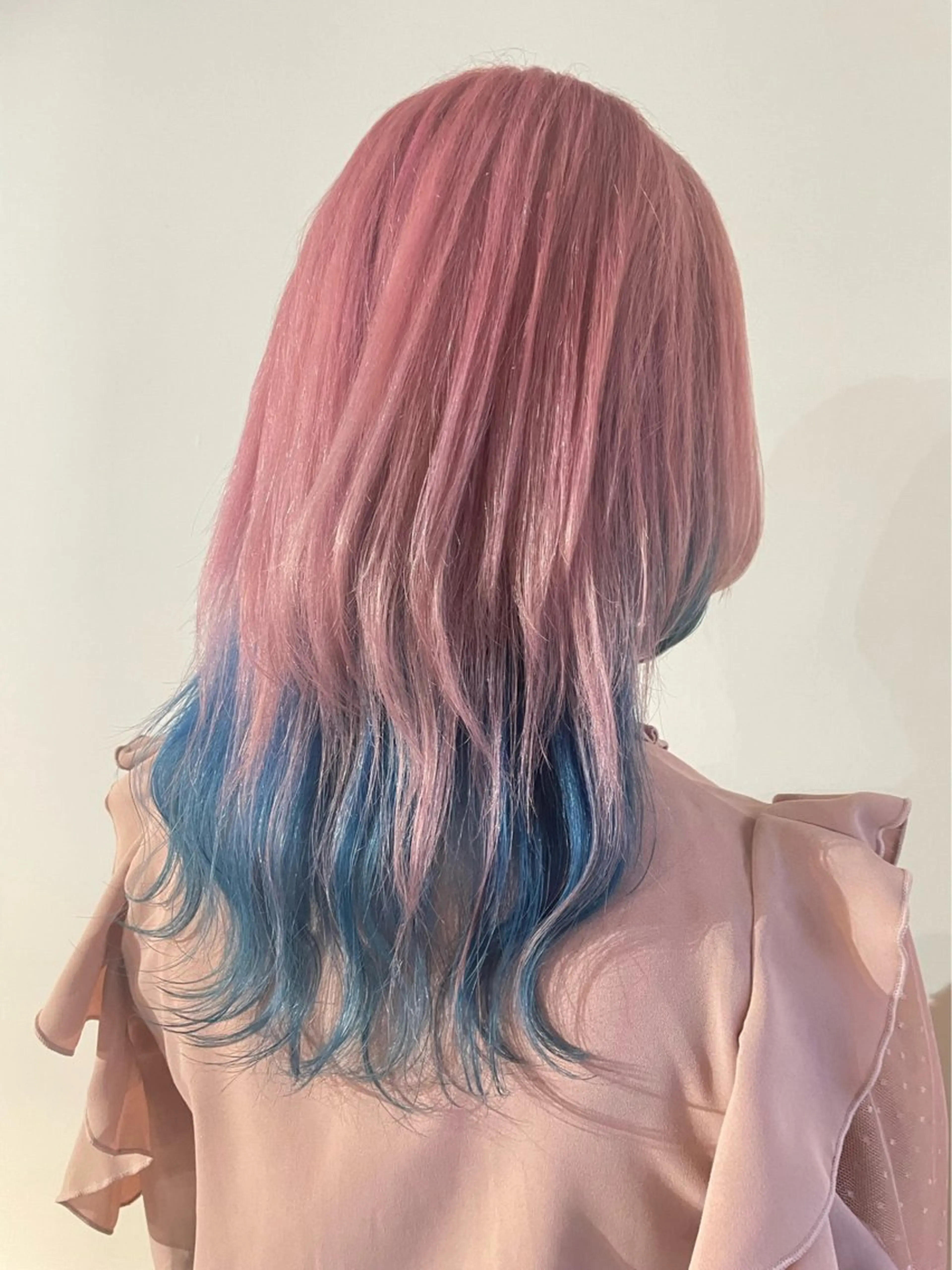 ロング カラー バレイヤージュ ブリーチ ケアブリーチ ダブルカラー イヤリングカラー カット ヘアカラー トリートメント 🌜 Lulu 🌛 公式/大通のヘアスタイル