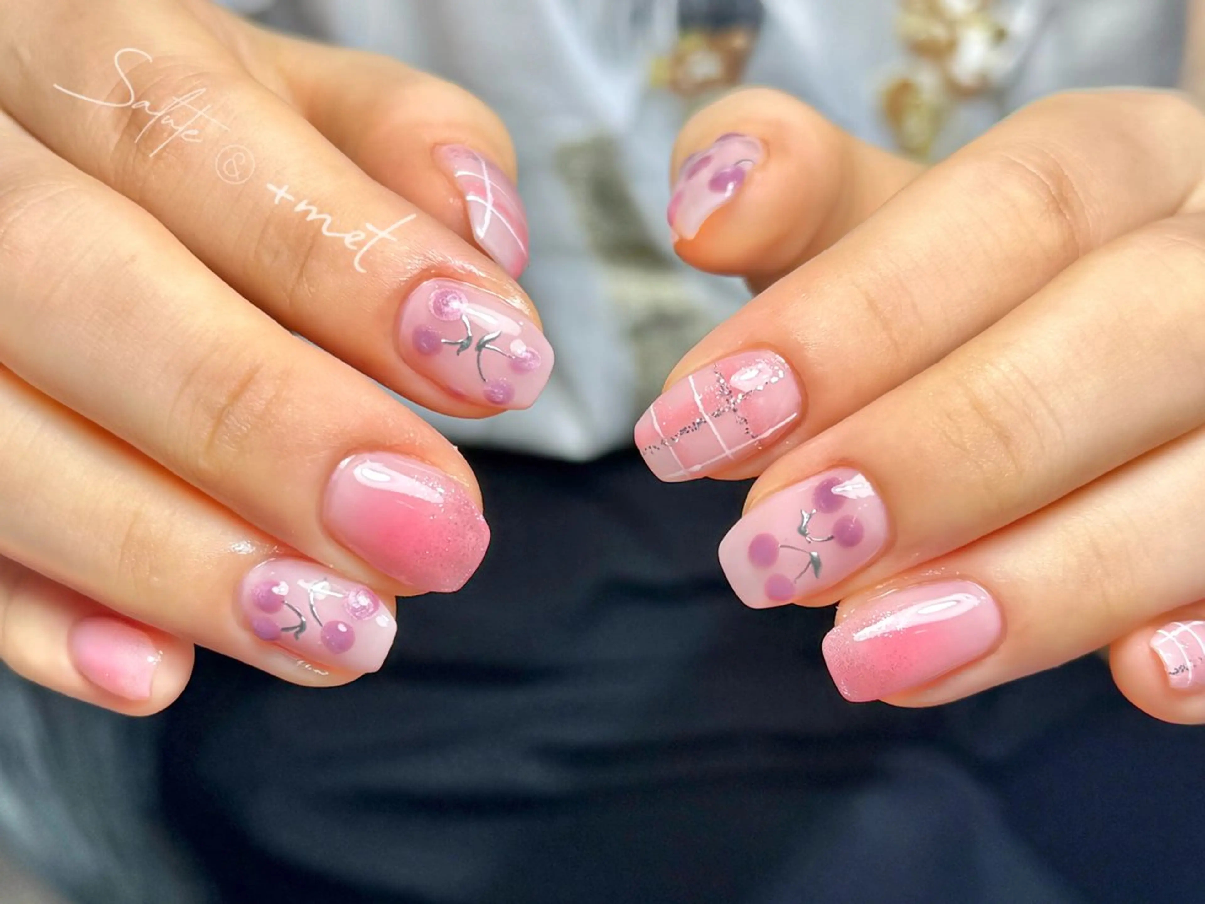 ネイル アートネイル ハロウィン ニュアンスネイル オフィスネイル ワンカラーネイル Refine ネイリスト　坂本のネイルデザイン