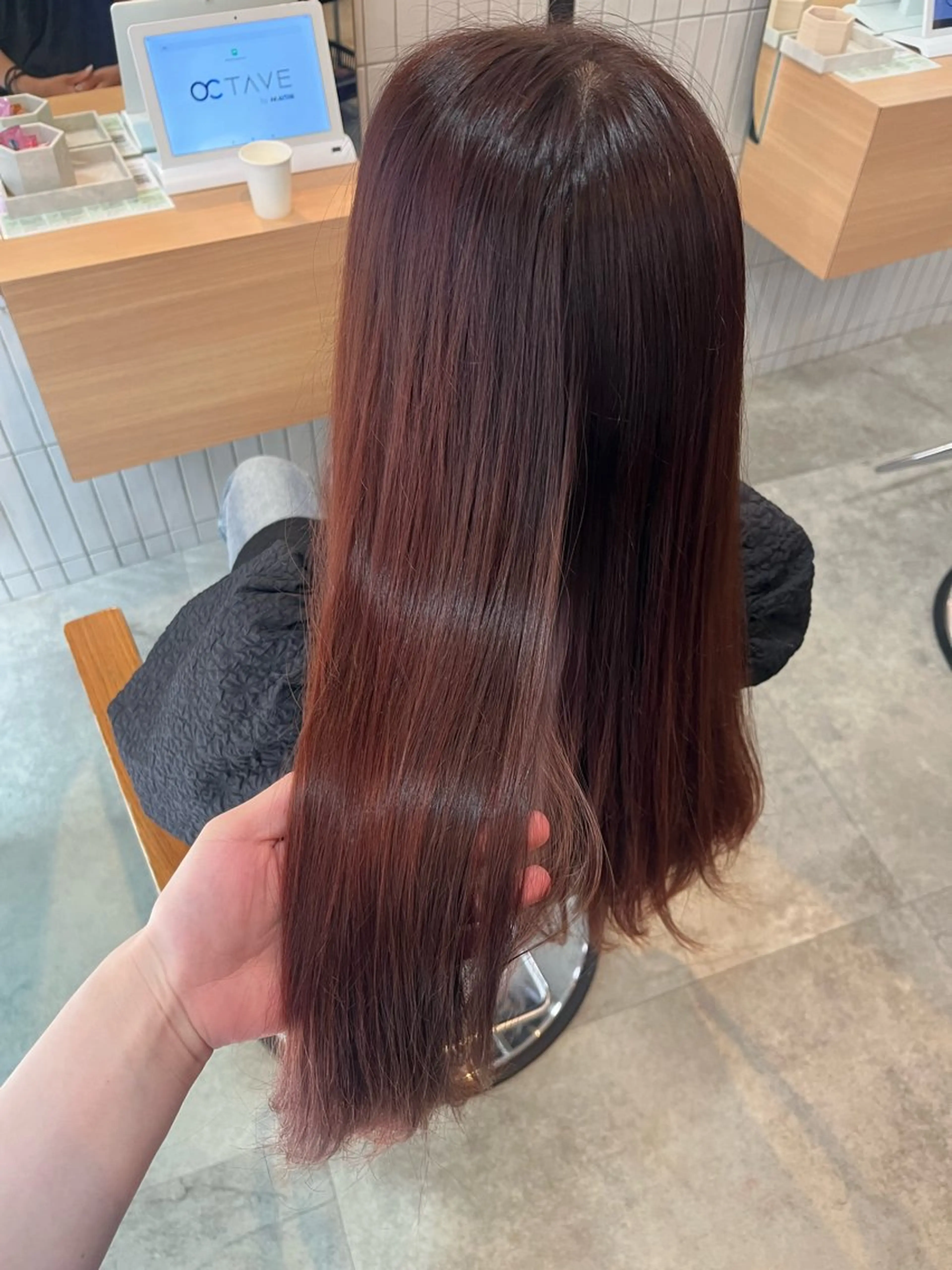 ロング カラー ピンクカラー レッドカラー ヘアカラー 西 こゆきのヘアスタイル