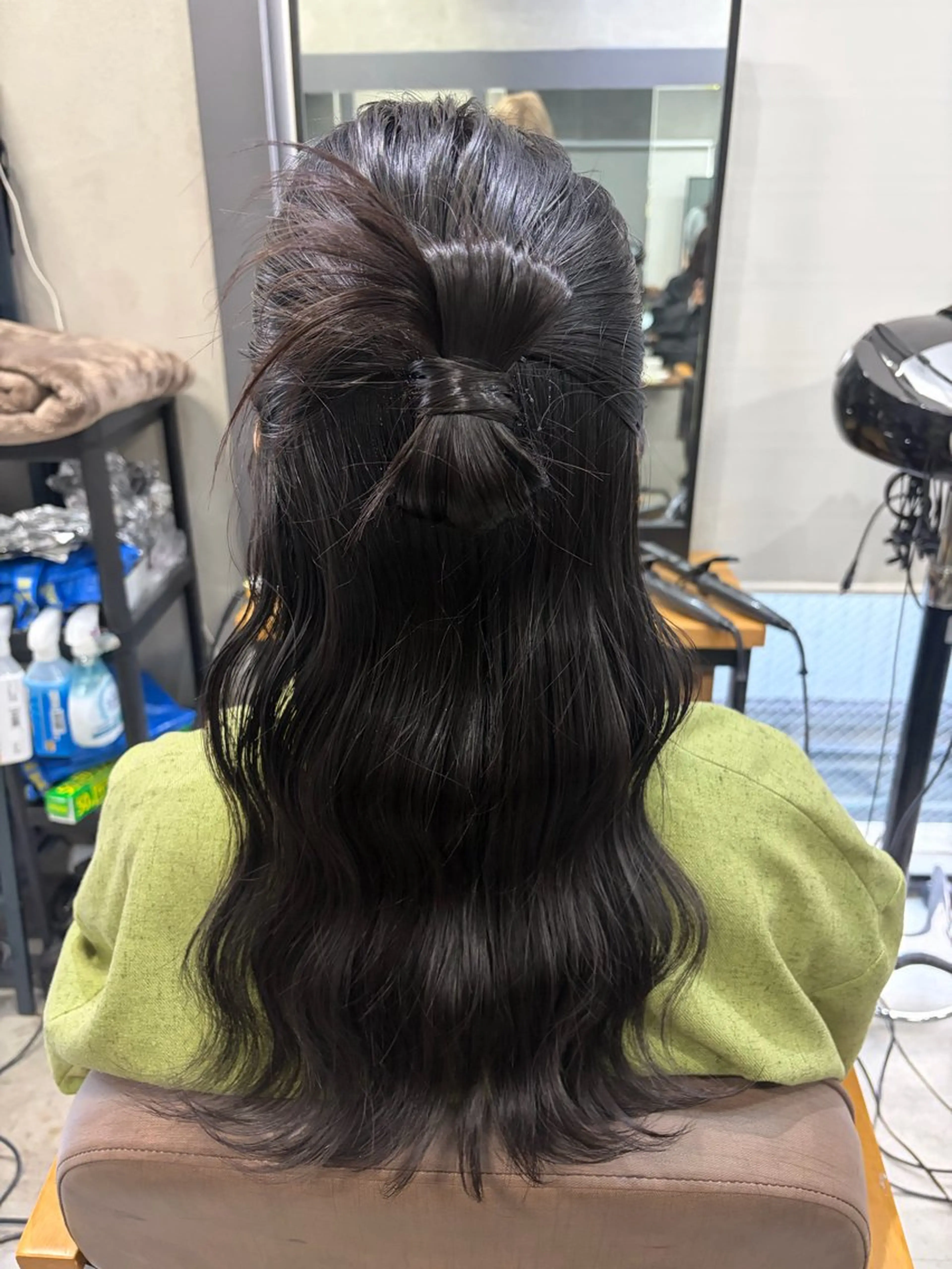 ロング ヘアセット maya レイヤーカットのヘアスタイル