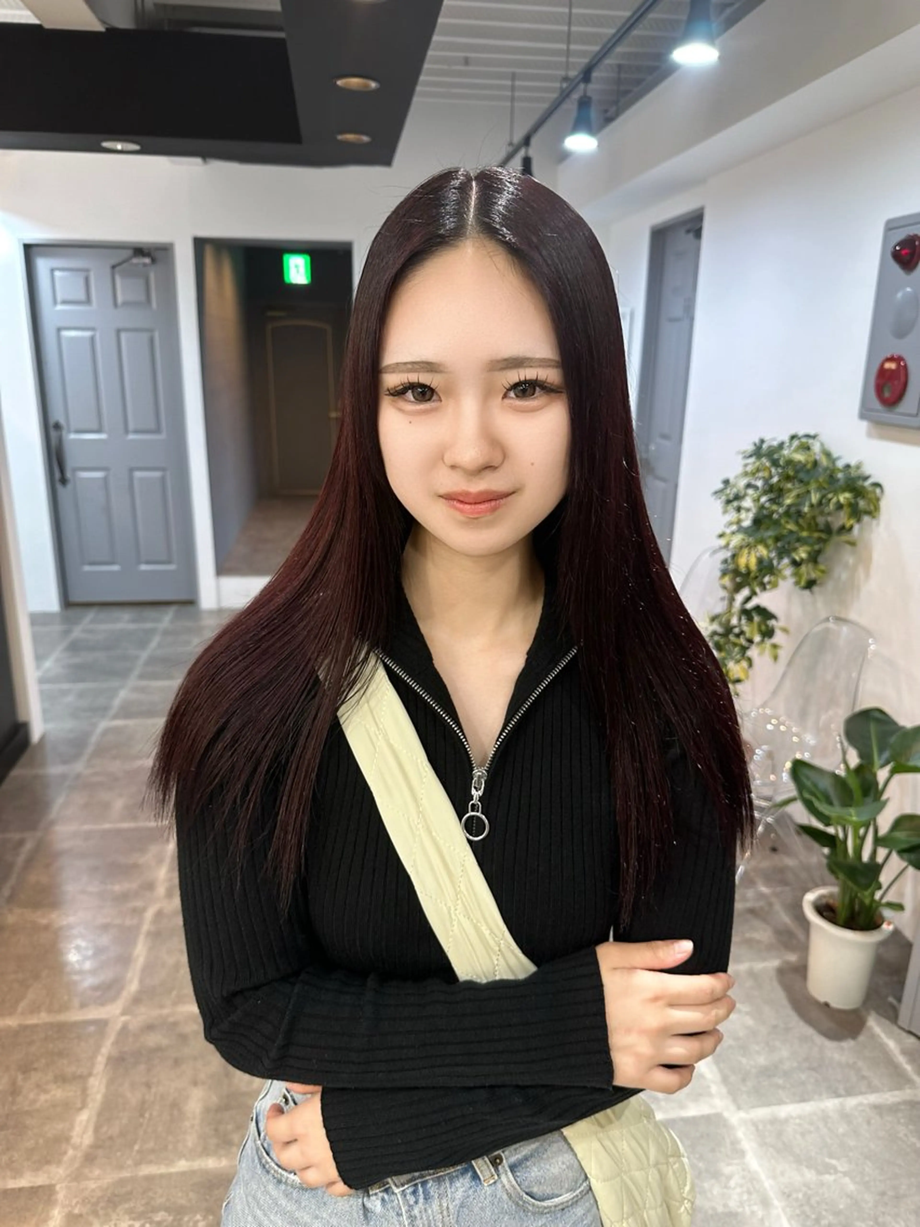 ロング カラー ハイトーンカラー レッドカラー ハイトーン/ ブリーチ/縮毛矯正のヘアスタイル