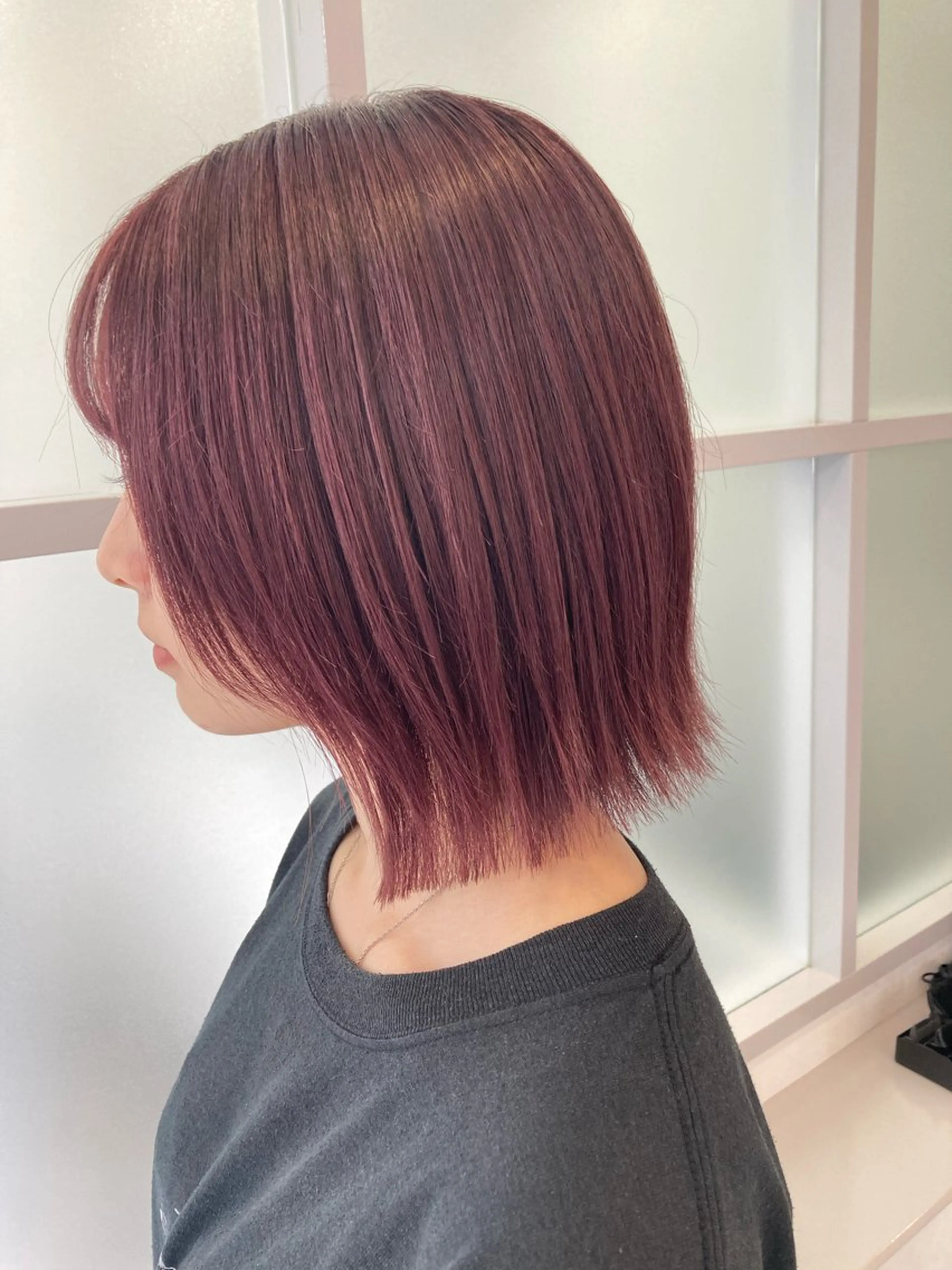 ミディアム カラー デザインカラー カット ヘアカラー トリートメント 髪質改善/透明感 カラー/内藤有須加のヘアスタイル