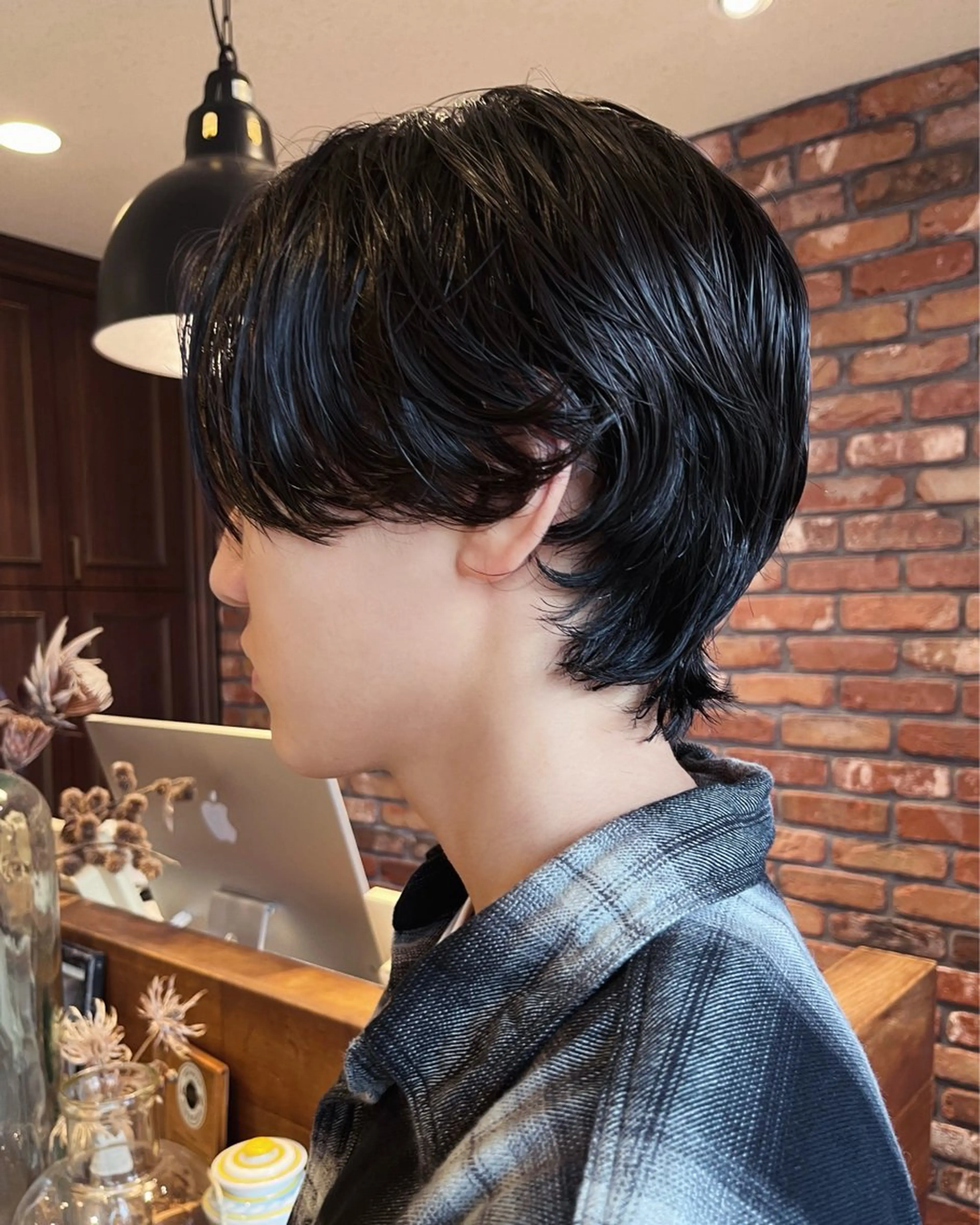 ミディアム メンズ ミディアムパーマ メンズパーマ カット パーマ Vicky オリーブ メンズカジュアルのヘアスタイル