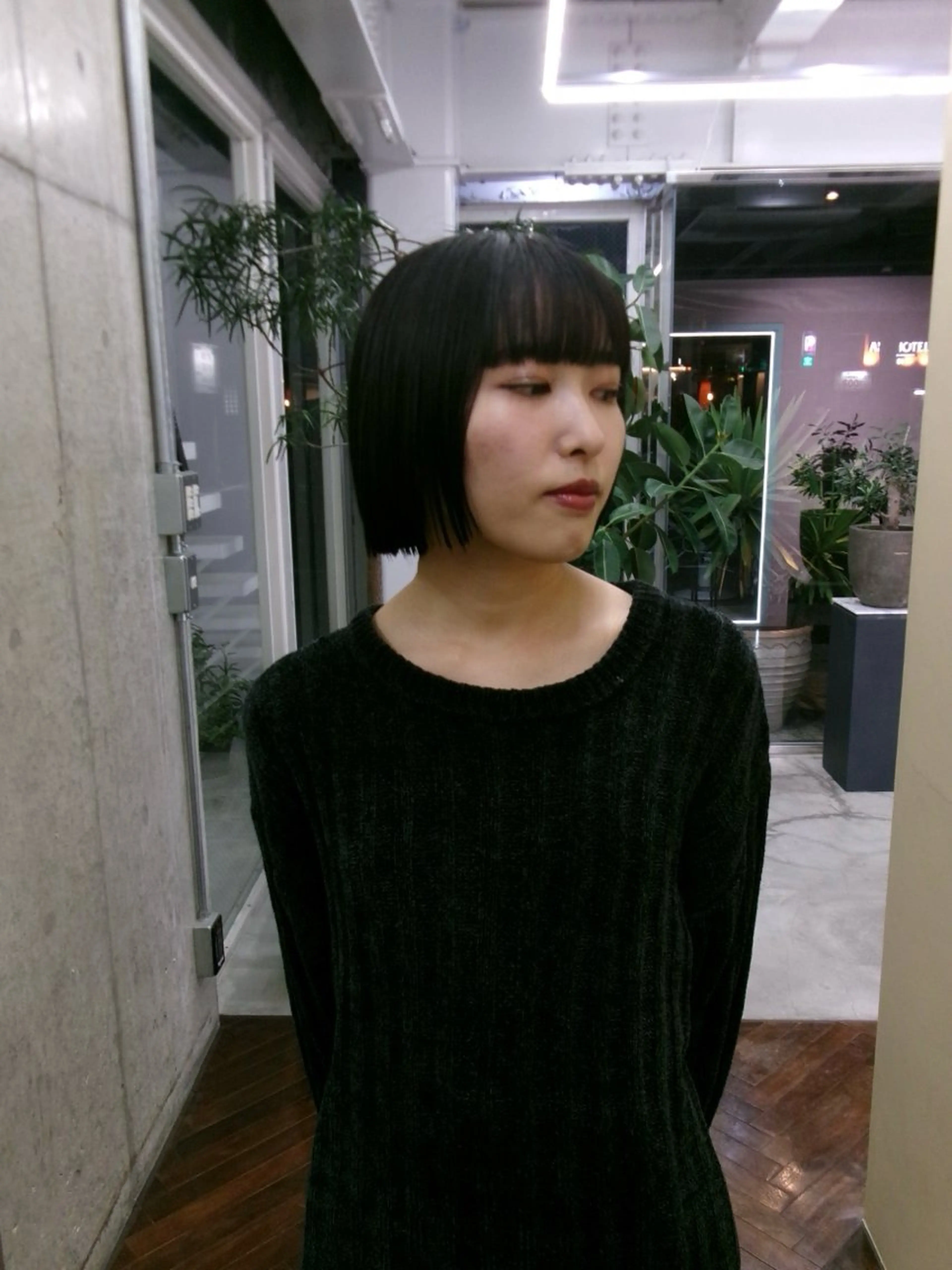 ショート ボブ カット ヘアカラー レイヤー/ボブ/ 透明感カラー/ニワのヘアスタイル