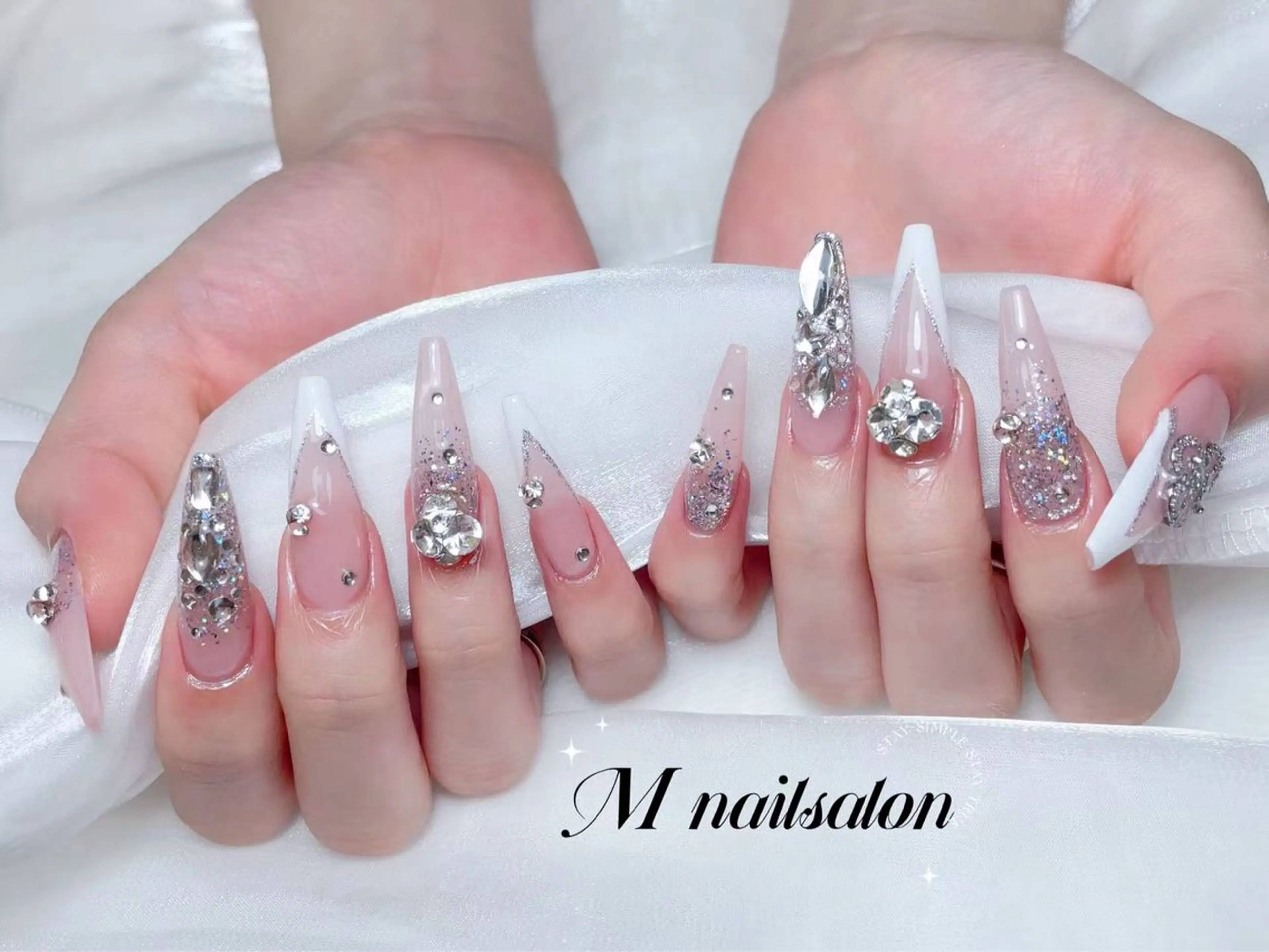 ネイル M🌷nail 長さだし専門店のネイルデザイン