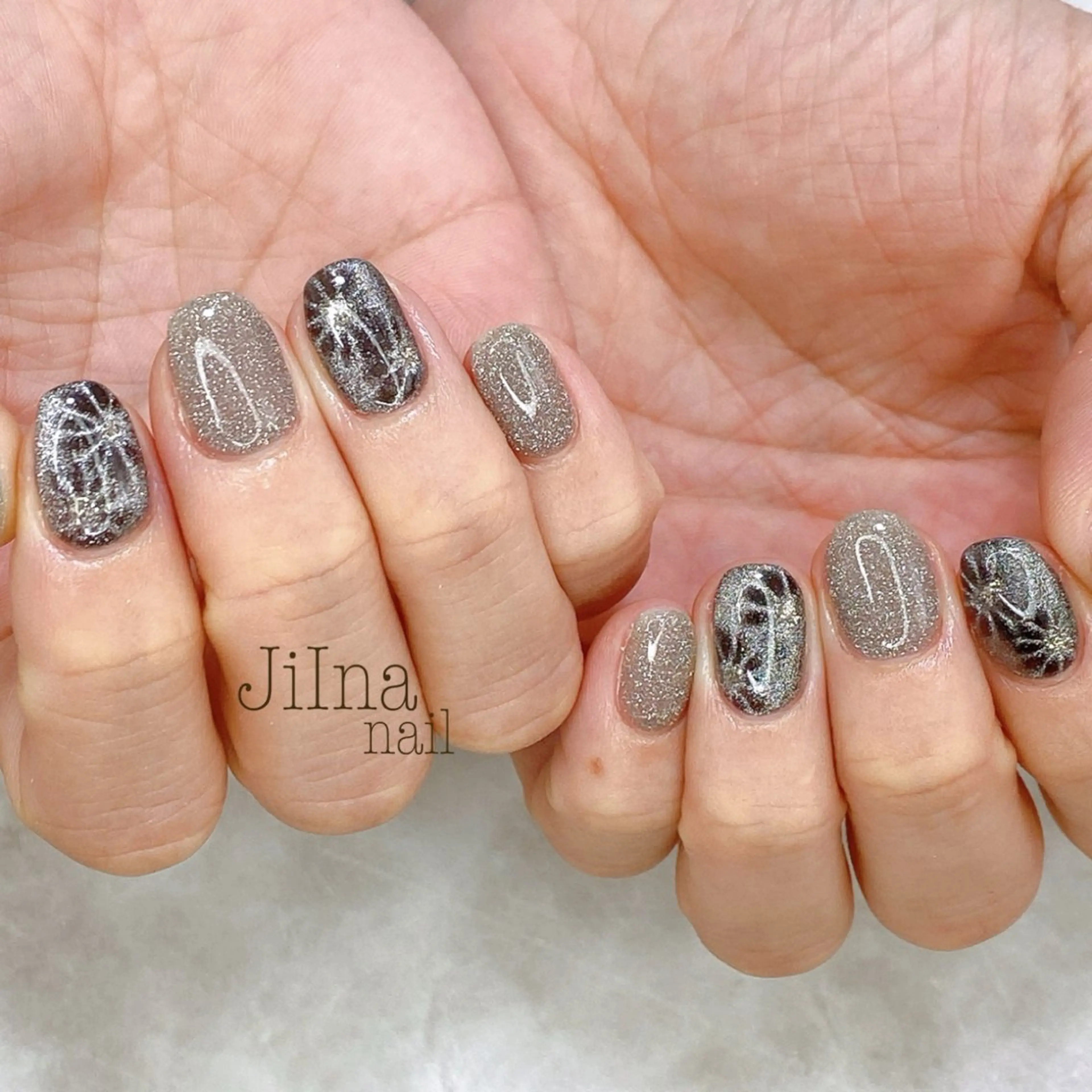 ネイル JiIna nailのネイルデザイン