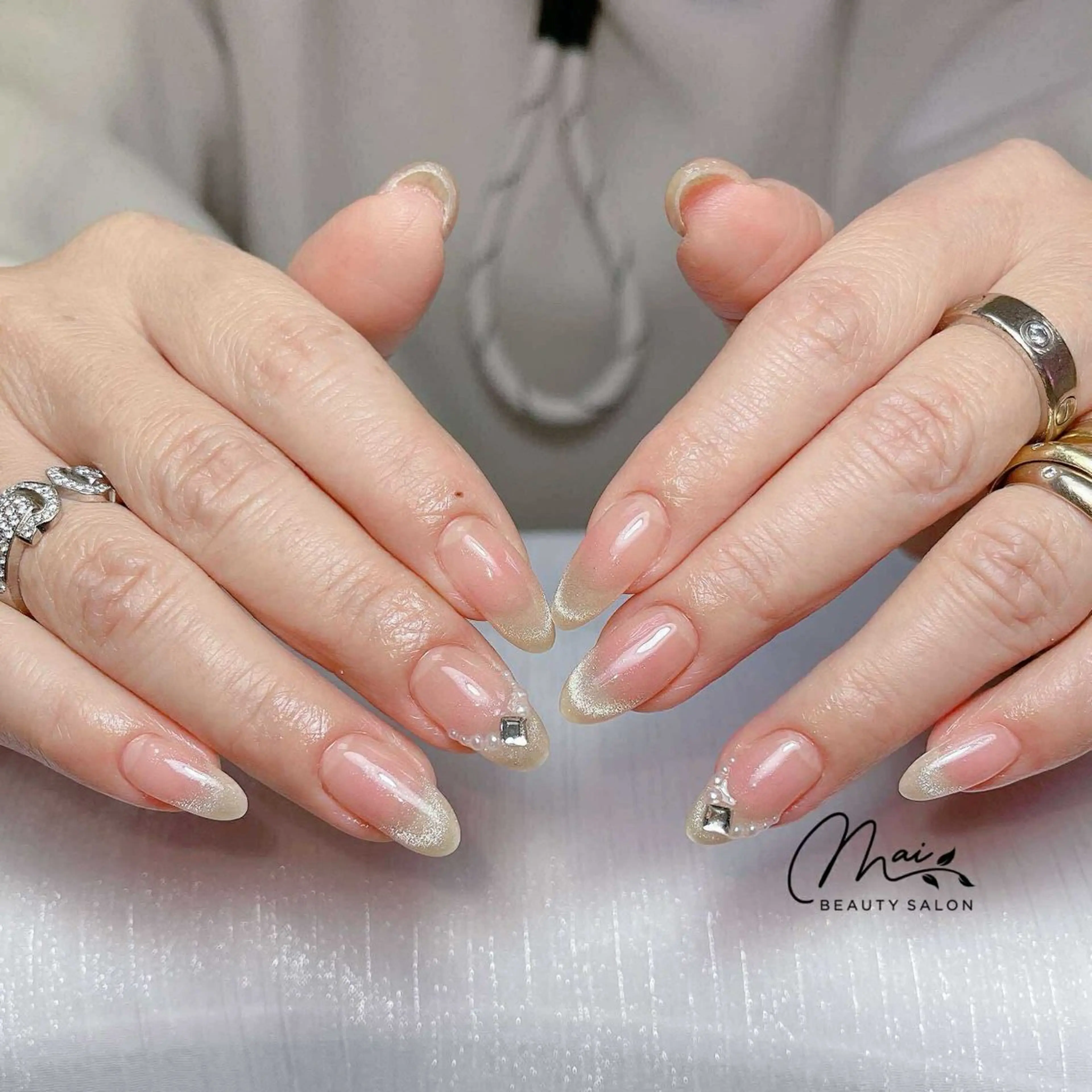 ネイル オーロラネイル 長さ出し フラッシュネイル フットネイル フレンチネイル ハンドネイル MaiBeauty HaNaのネイルデザイン