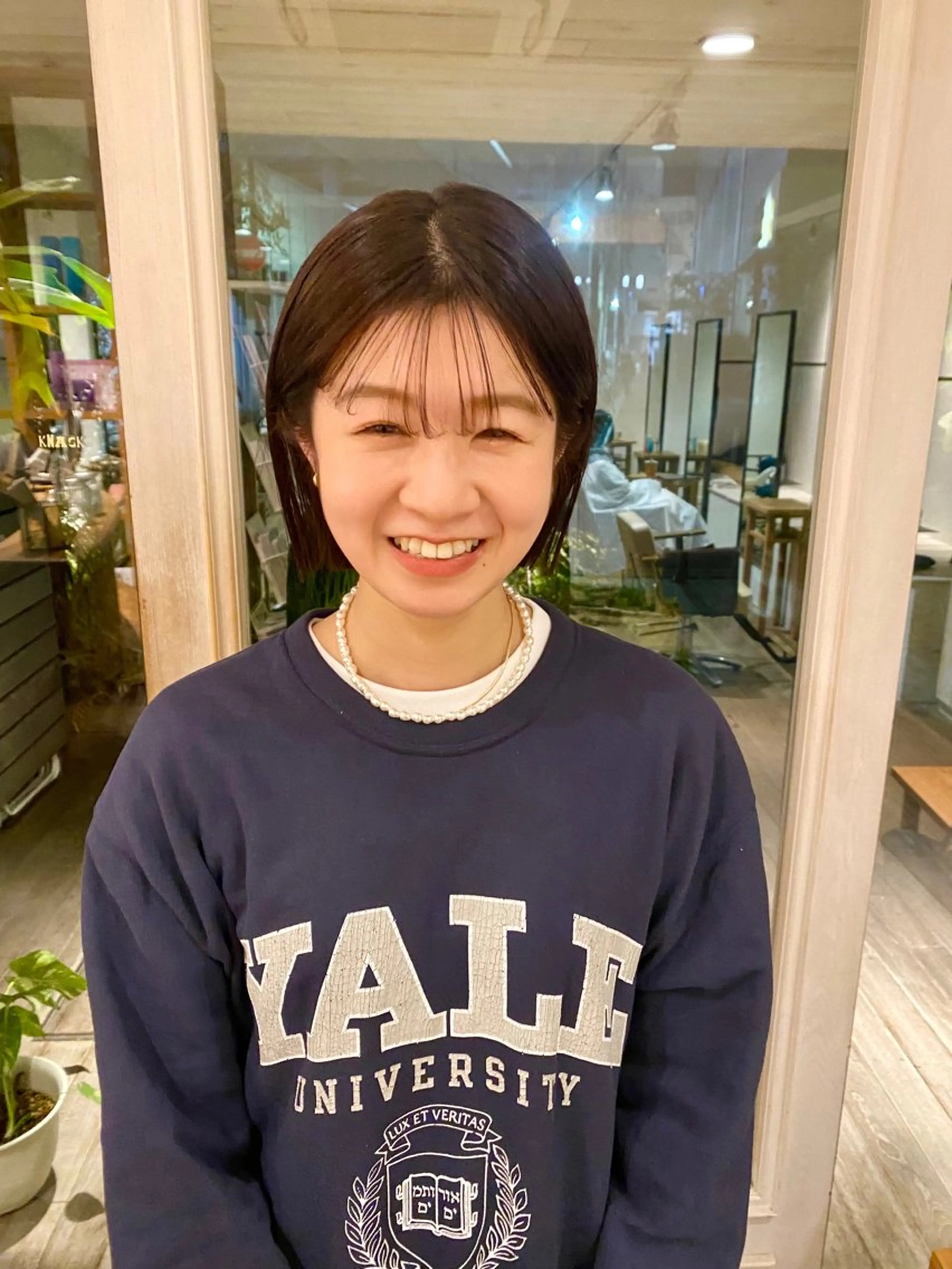 ショート カラー ヘアアレンジ 切りっぱなしボブ ボブ カット ヘアカラー トリートメント BELLA阿部野 TOMOMIのヘアスタイル