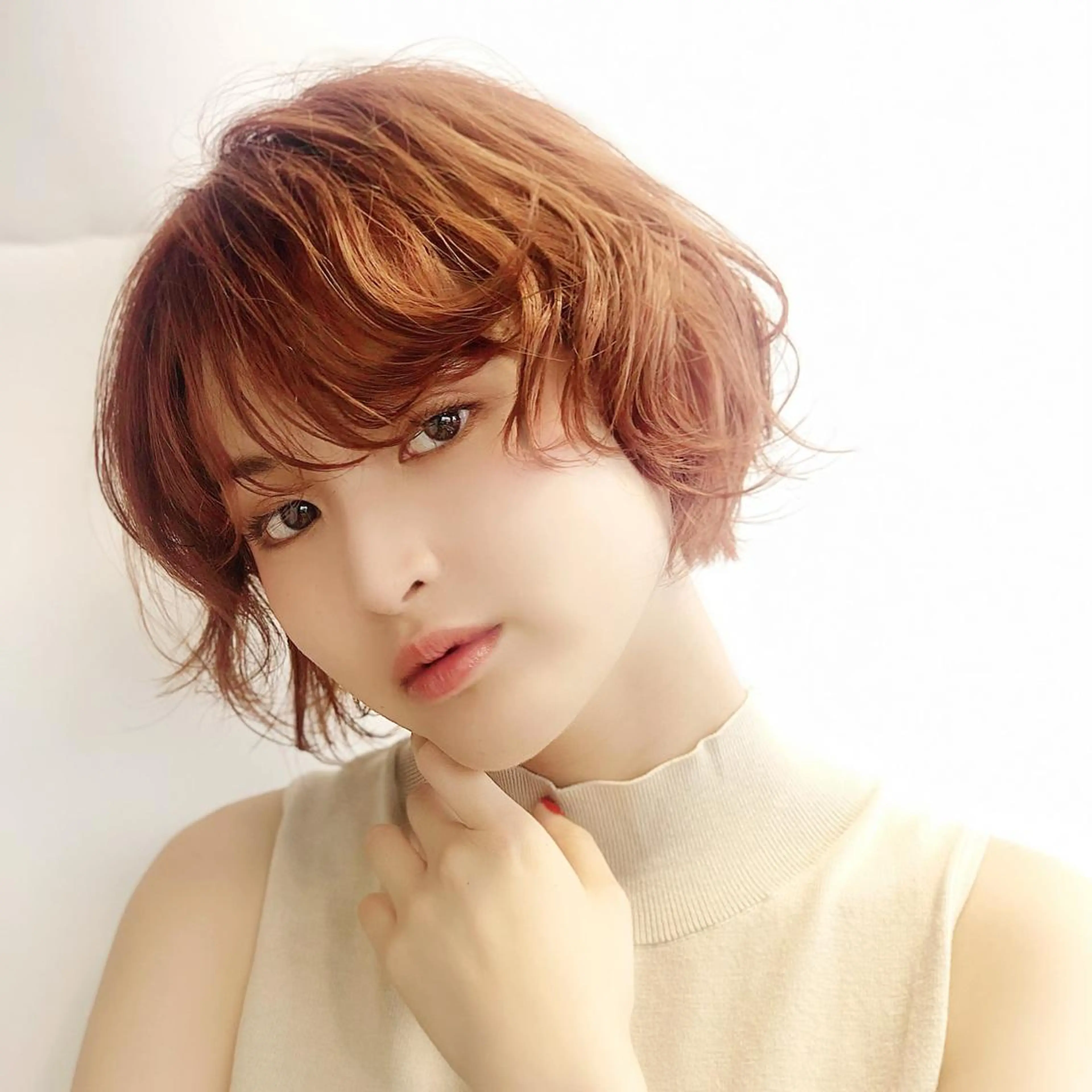 ショート カラー パーマ 星 沙織のヘアスタイル