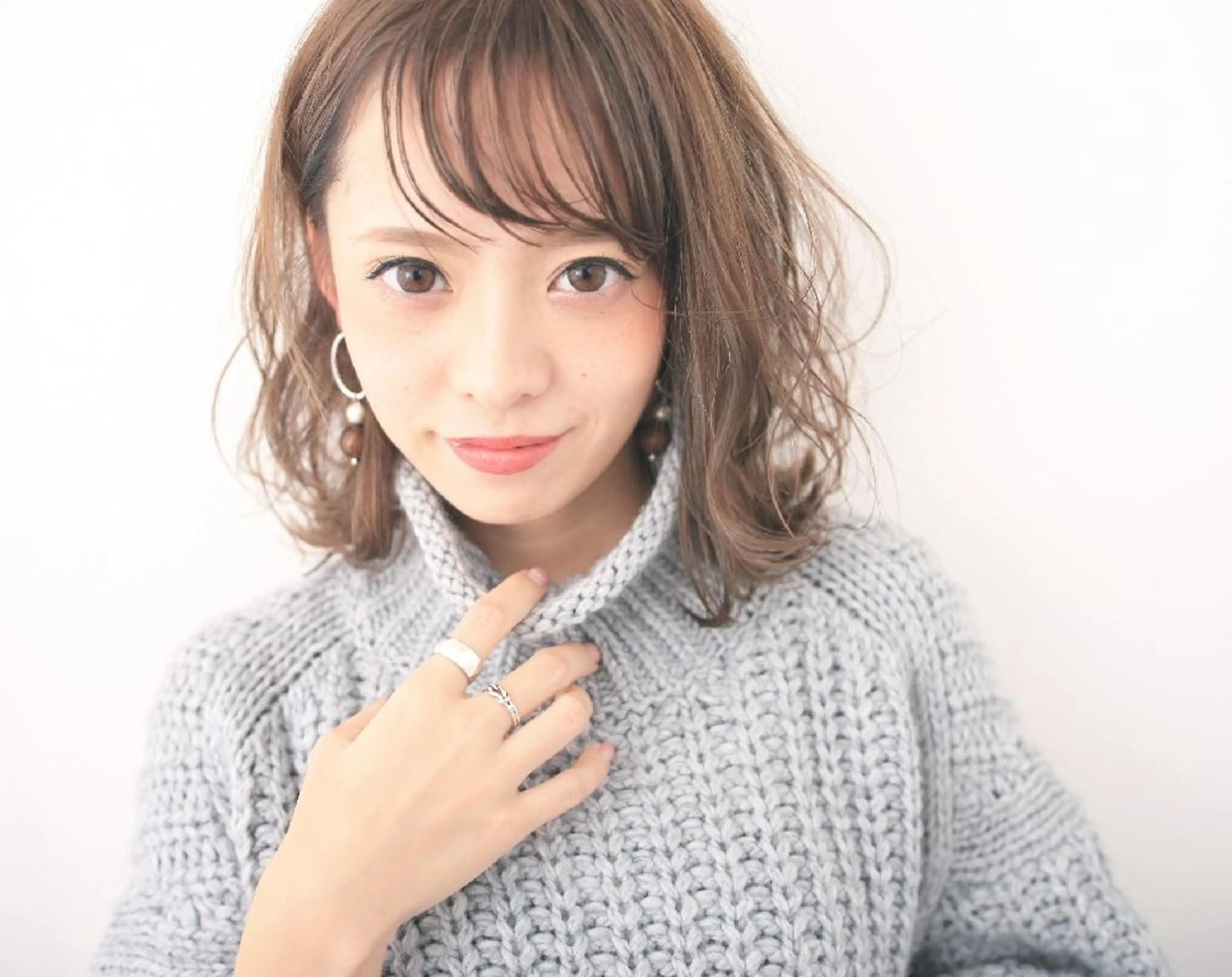 ミディアム カラー ブリーチ ハイライトカラー ハイライト 新生活応援★半額/ 25歳以下　“内間”のヘアスタイル