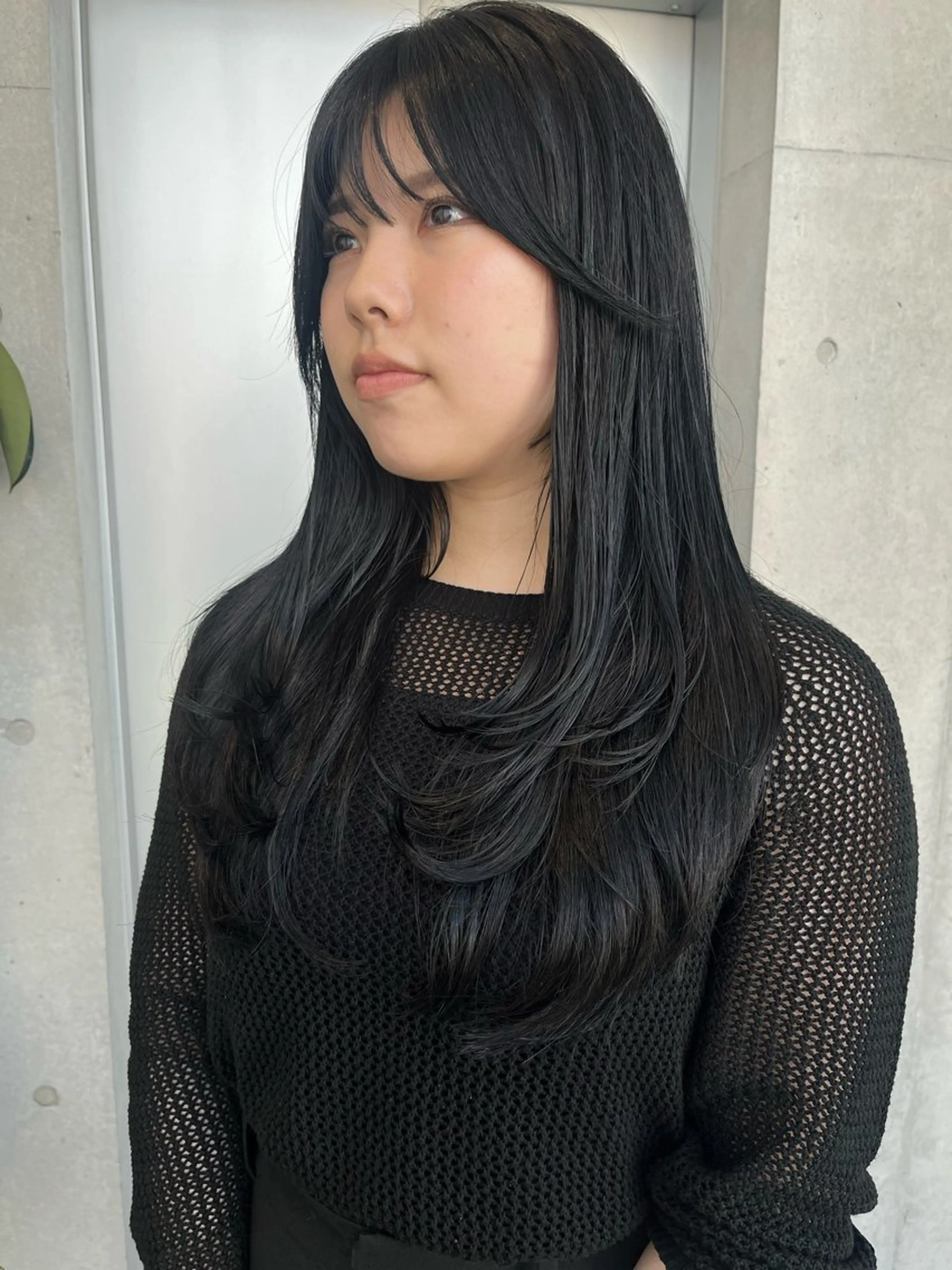 ロング カラー パーマ ヘアアレンジ ヘアカラー トリートメント 透明感/オリーブ/ グレージュ/YUKAのヘアスタイル