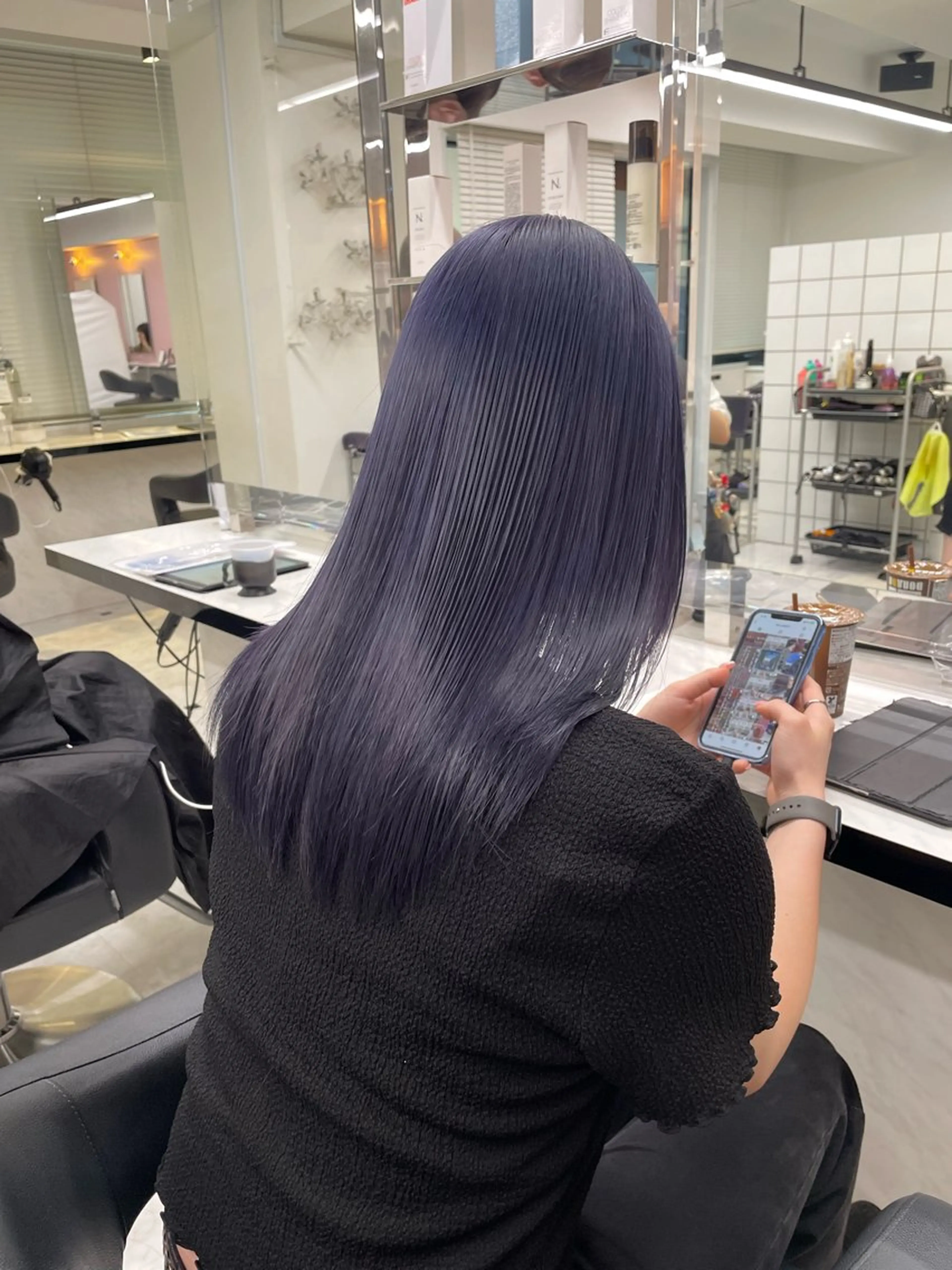 ロング カラー ヘアアレンジ ブリーチ ブルーカラー ヘアカラー トリートメント ヘアセット ピンク・ベージュ🩰 カラー🫧とらのヘアスタイル