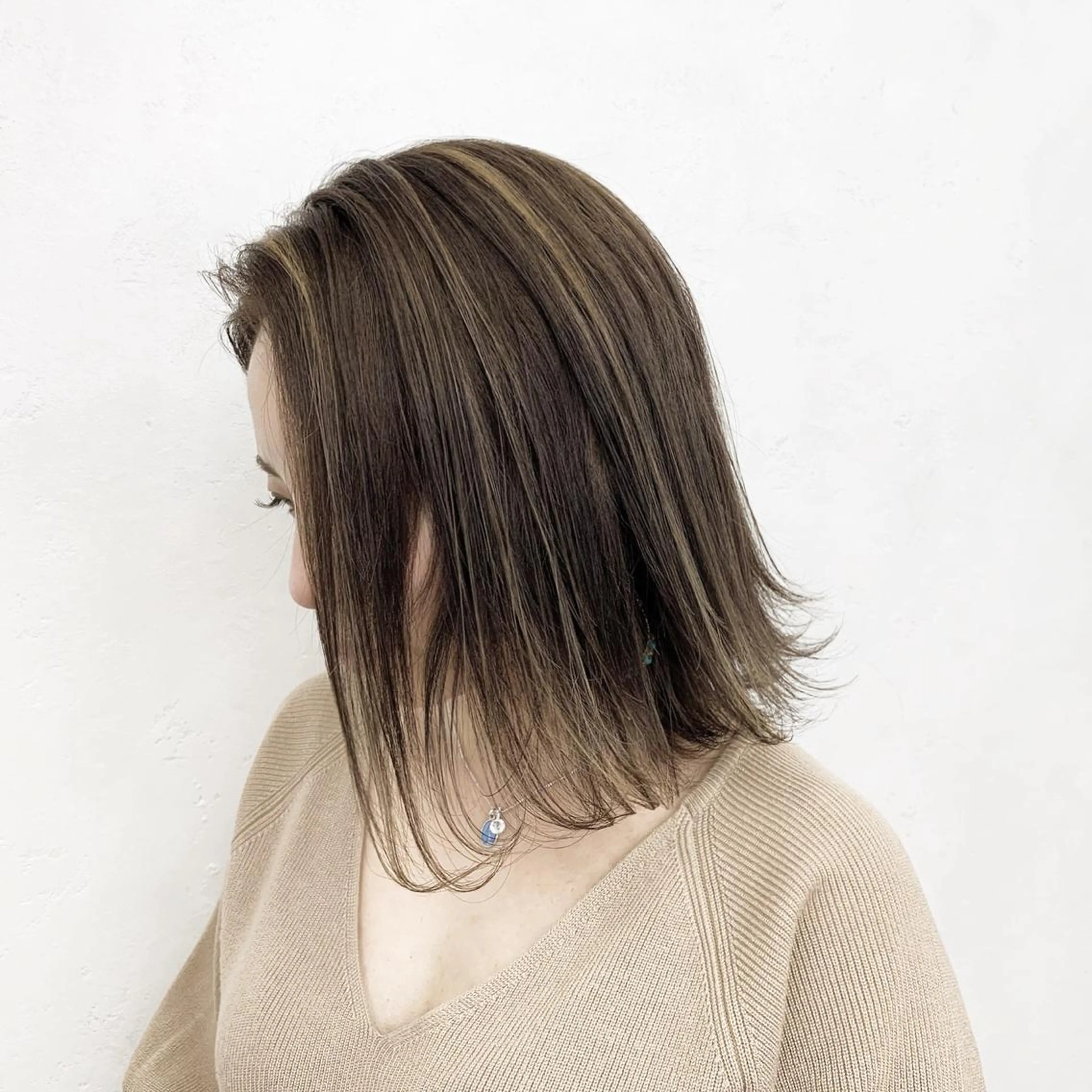 ミディアム カラー ヘアアレンジ グレージュ ハイライトカラー ハイライト ヘアカラー TATSUYA アートディレクターのヘアスタイル