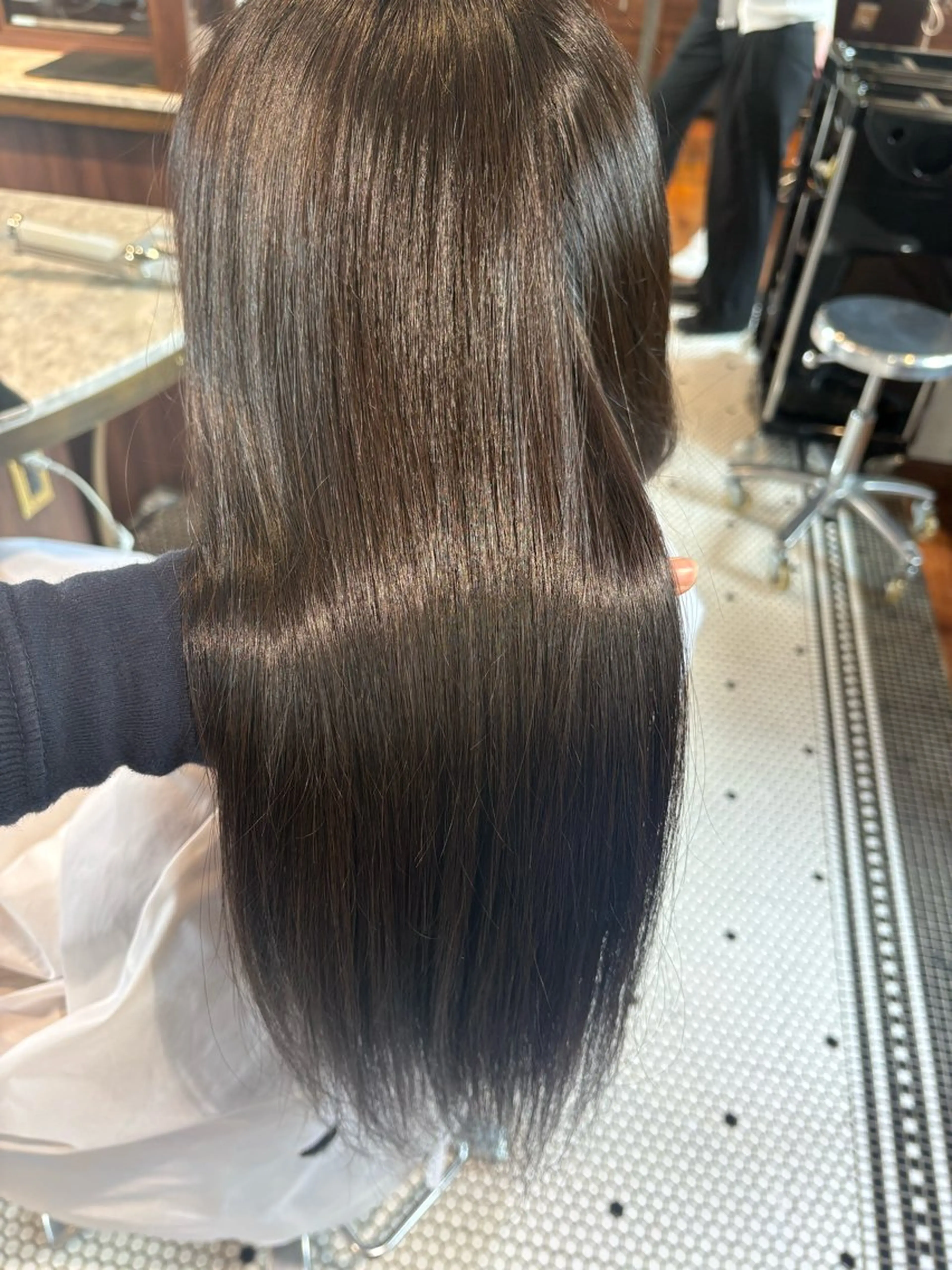 ロング 尾崎 梨野阿のヘアスタイル