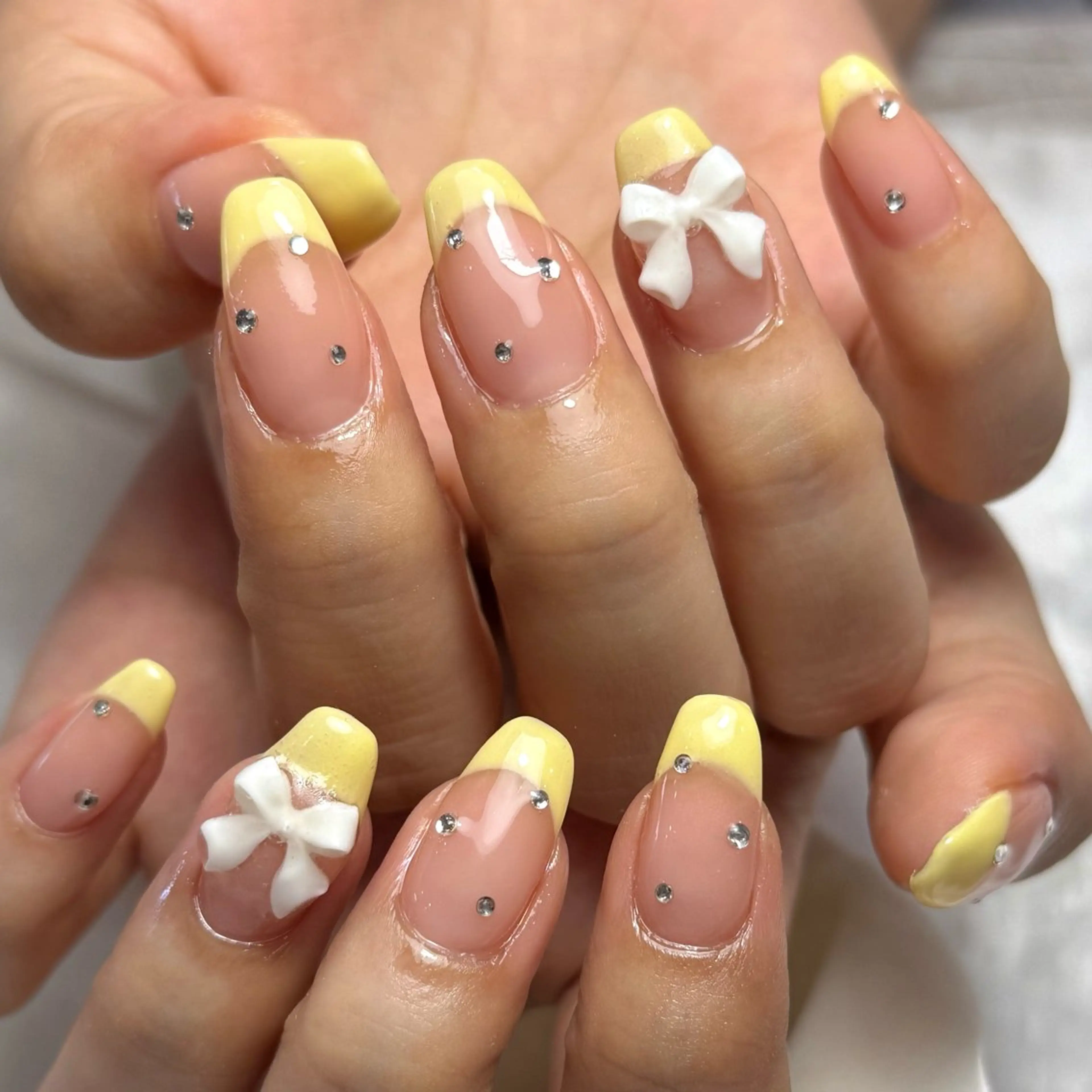 ネイル フレンチネイル 黄色 Ray nail natsu🎀のネイルデザイン