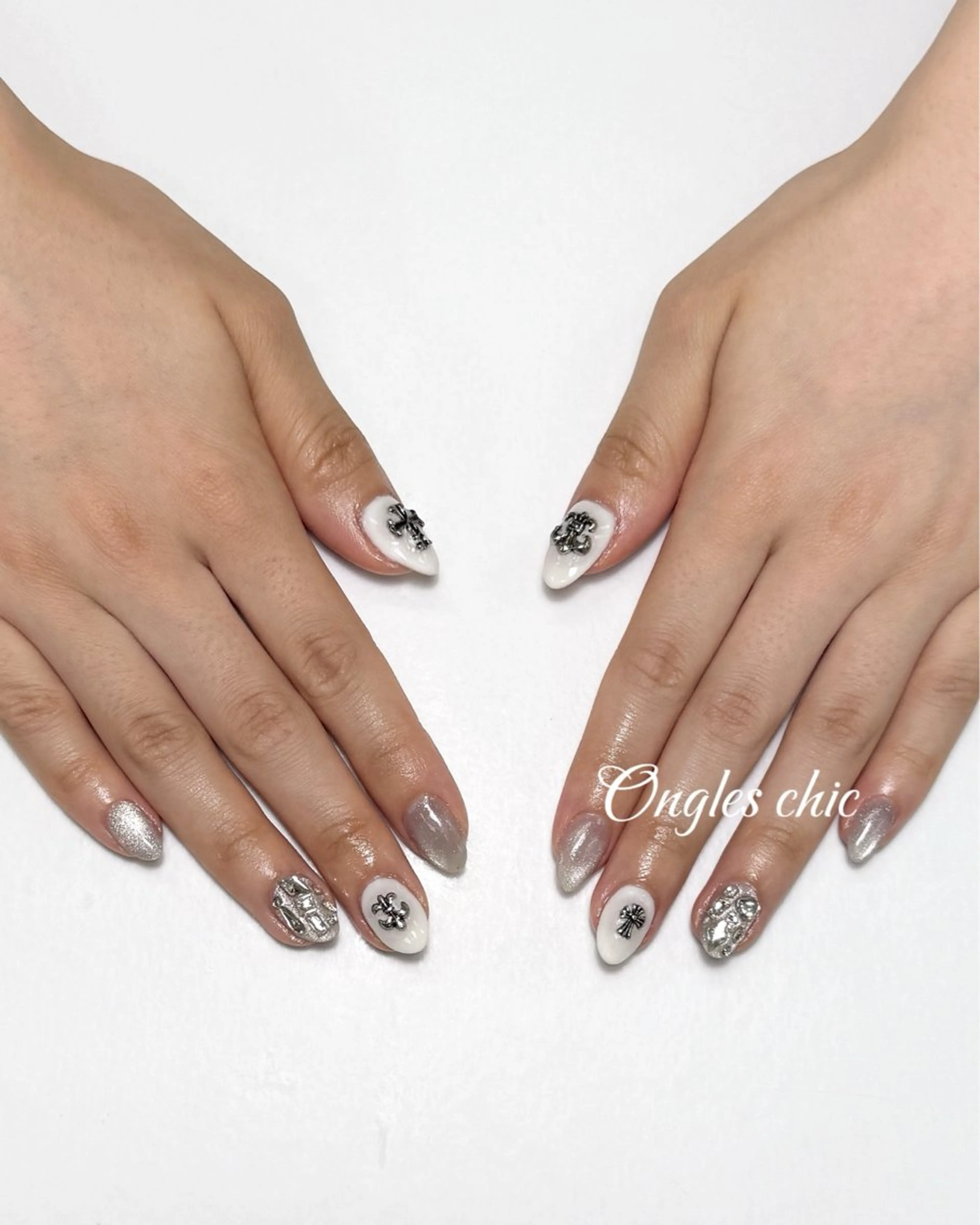 ネイル ハンドネイル ongles chicのネイルデザイン