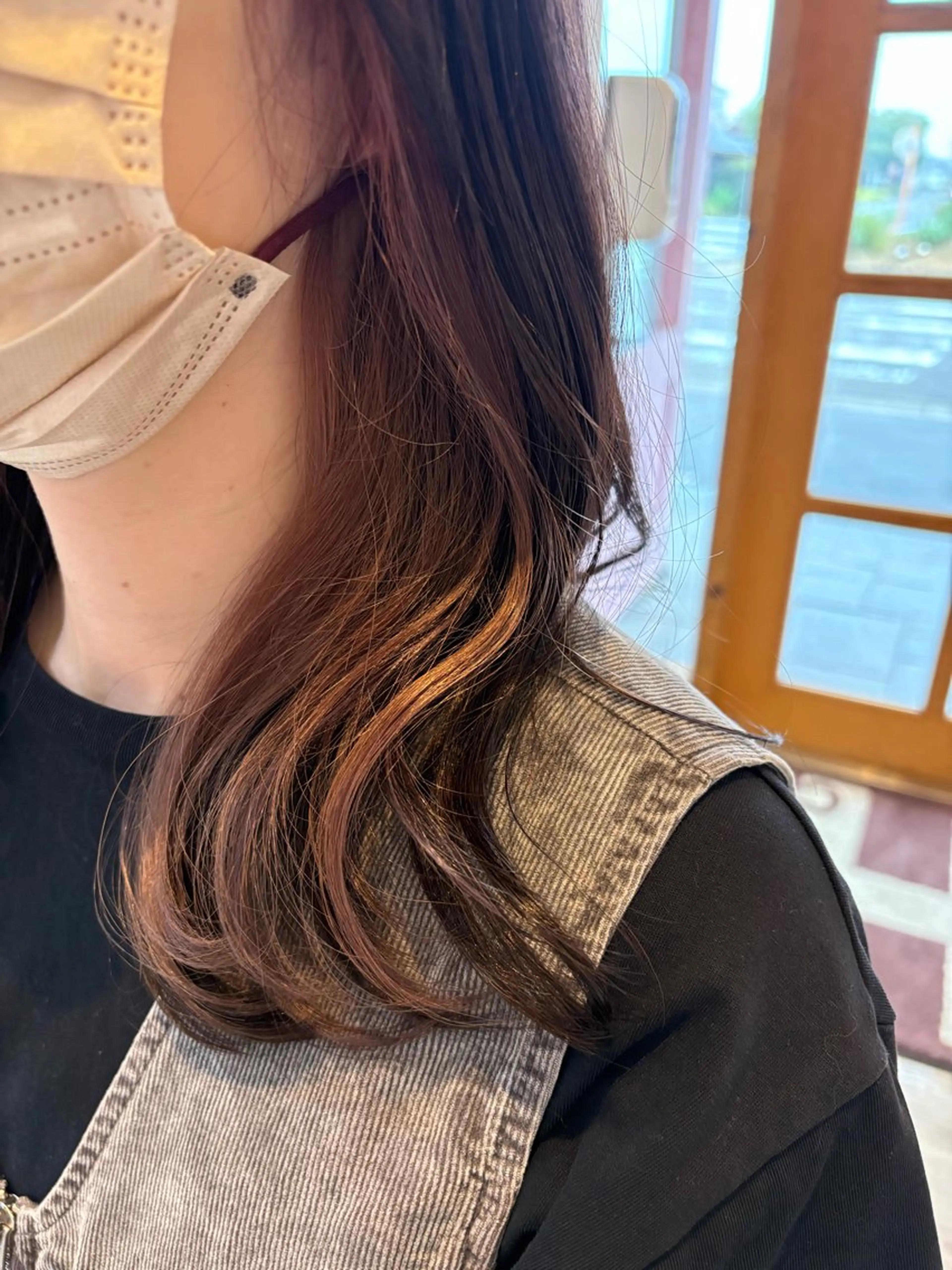 ロング かまだ しおりのヘアスタイル