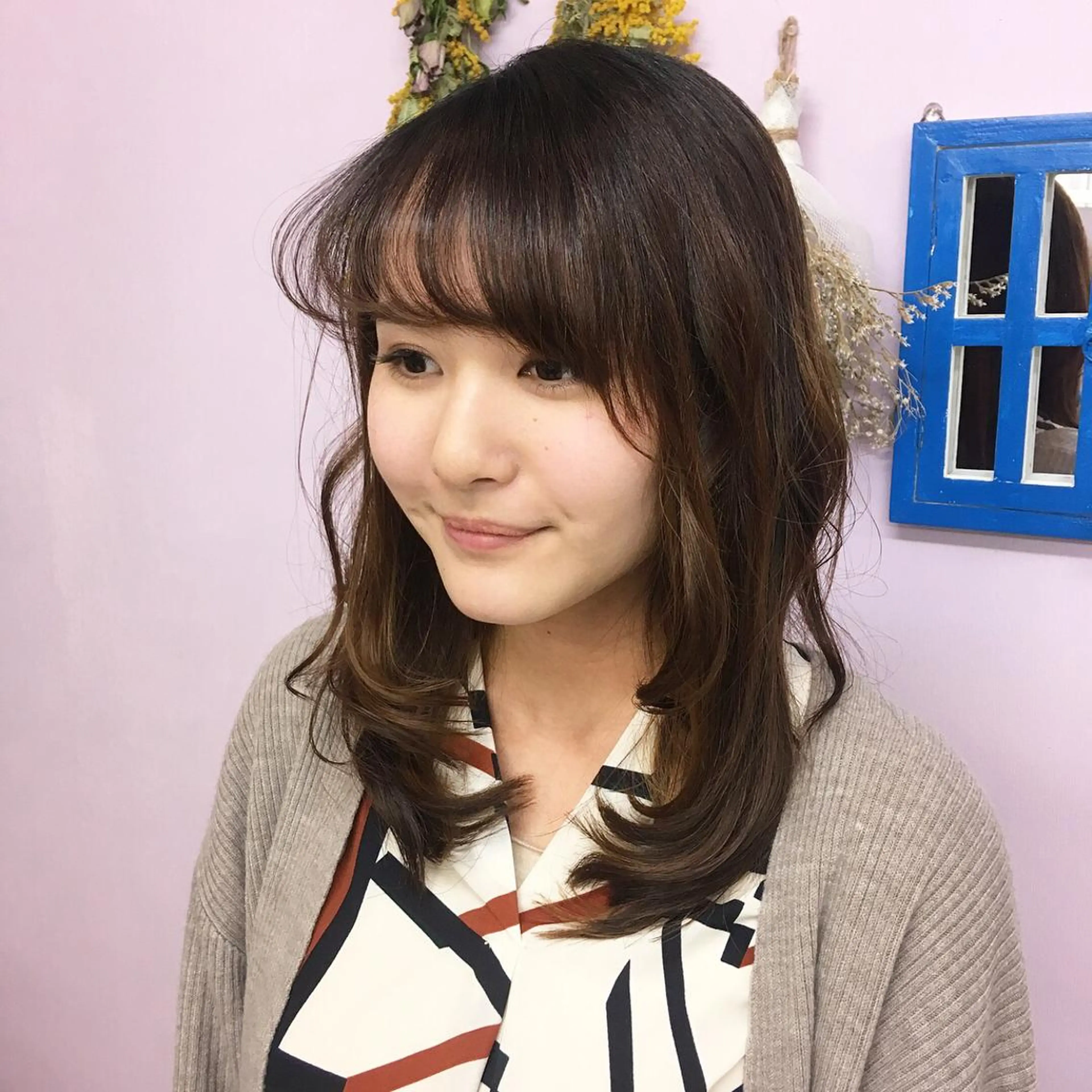 ミディアム レイヤーカット 阿出川 雅也のヘアスタイル