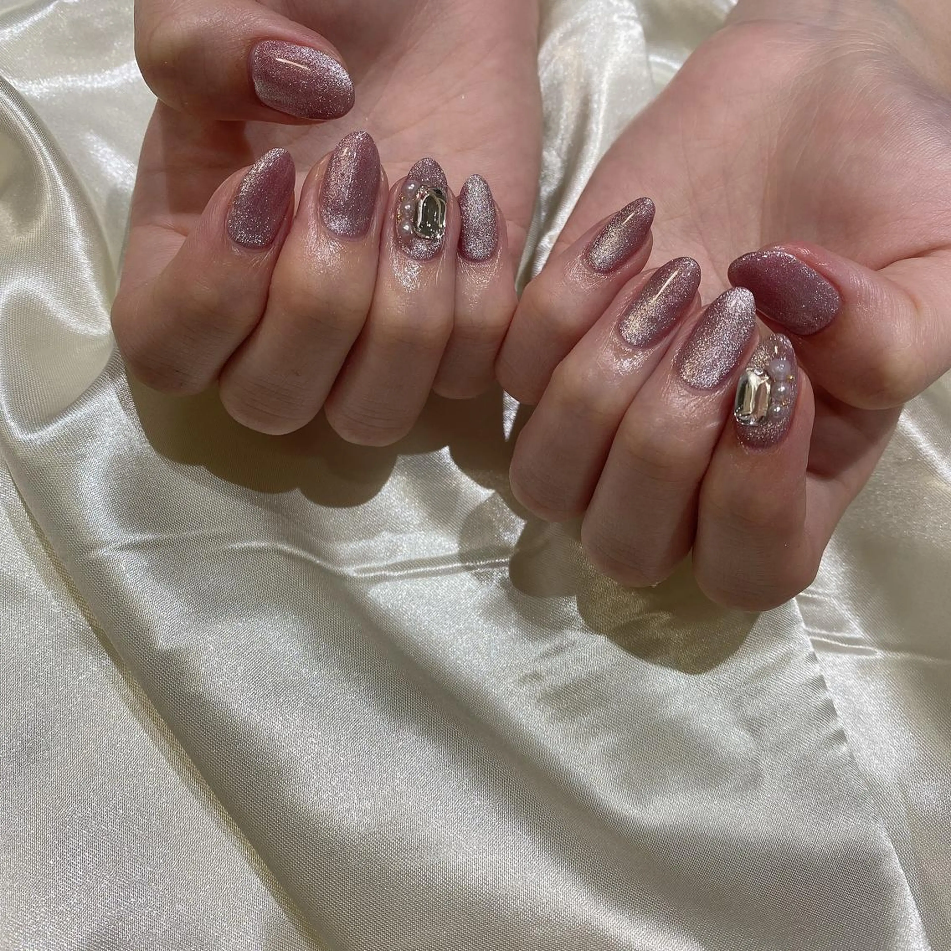 ネイル ハンドネイル 西岡 杏のネイルデザイン