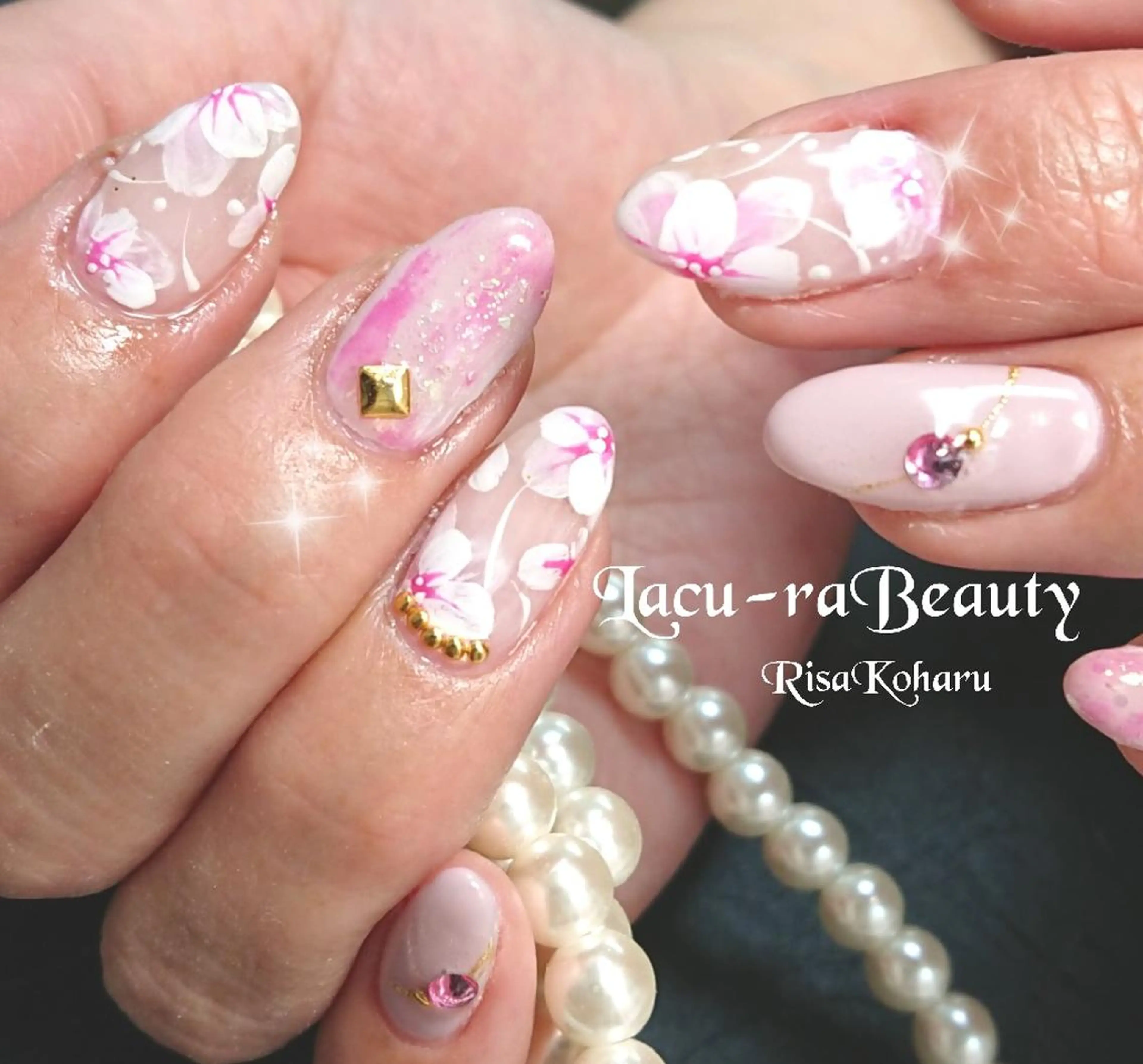 ネイル 小顔と腸の専門店 ラクーラビューティのエステ・リラクイメージ