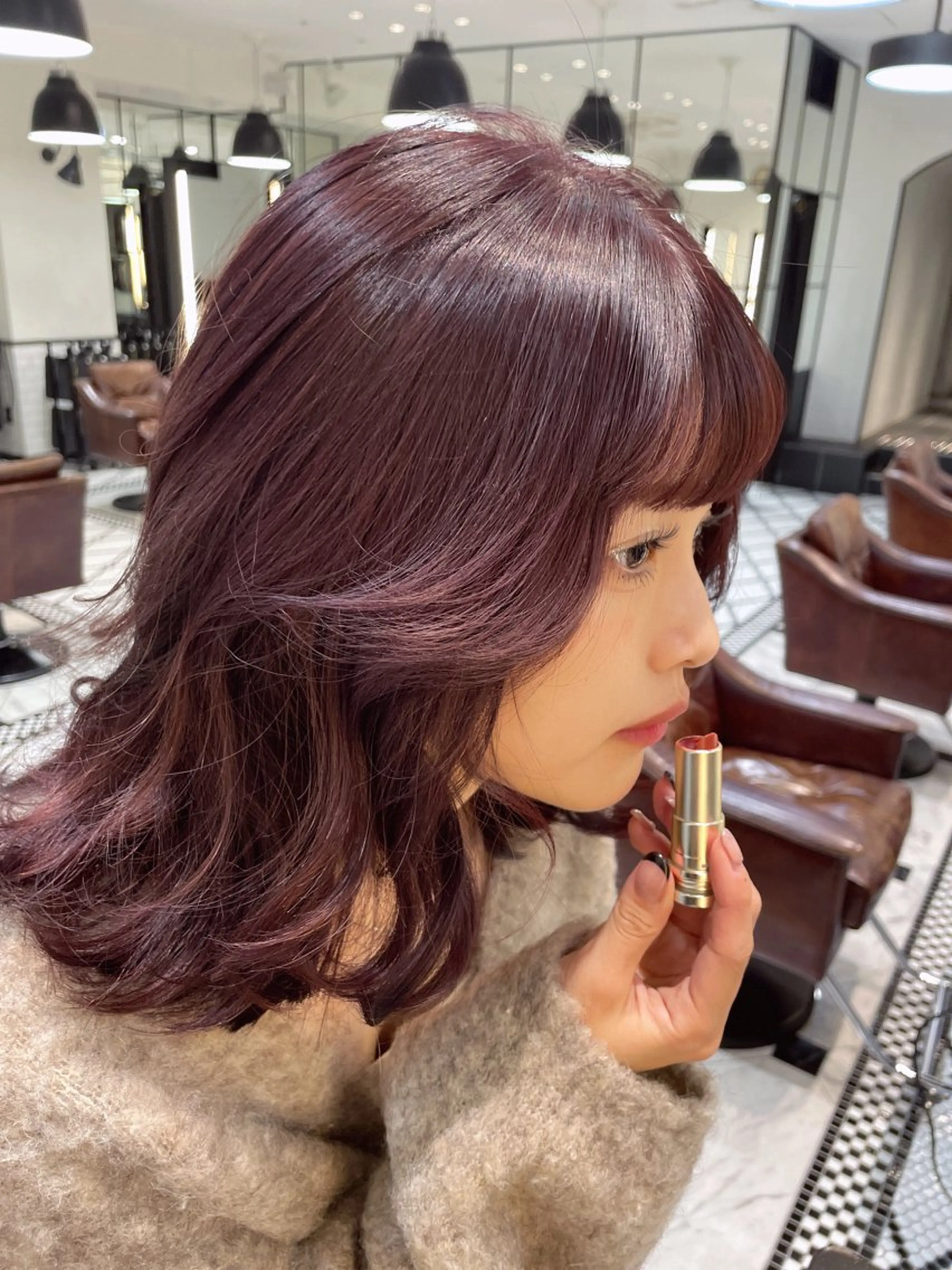 ミディアム カラー 矢野 伶菜のヘアスタイル