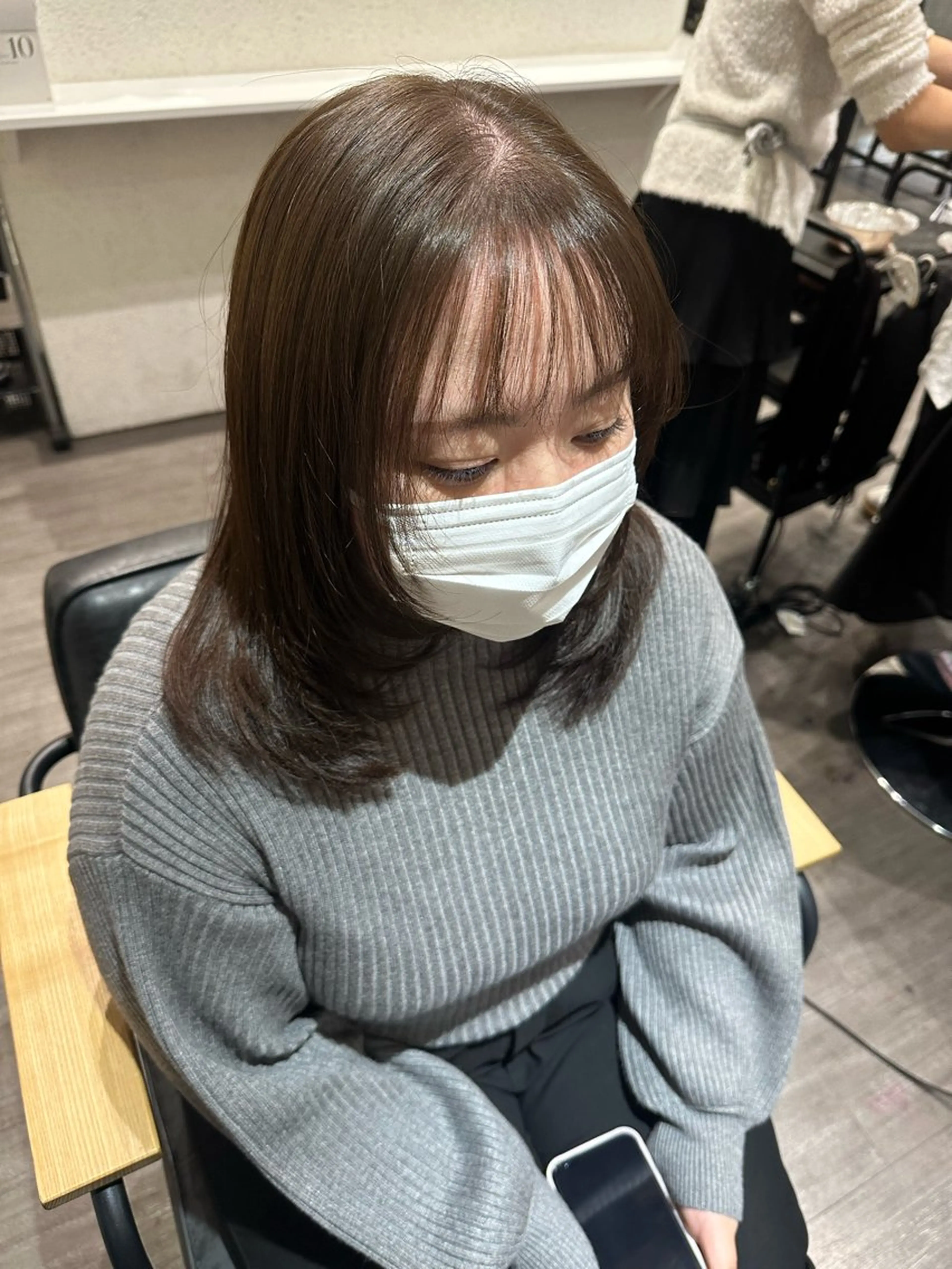 ミディアム カラー アッシュ オリーブアッシュ レイヤーカット ワンホンレイヤー カット ヘアカラー トリートメント 艶髪レイヤー上田 紗也🇰🇷💗のヘアスタイル