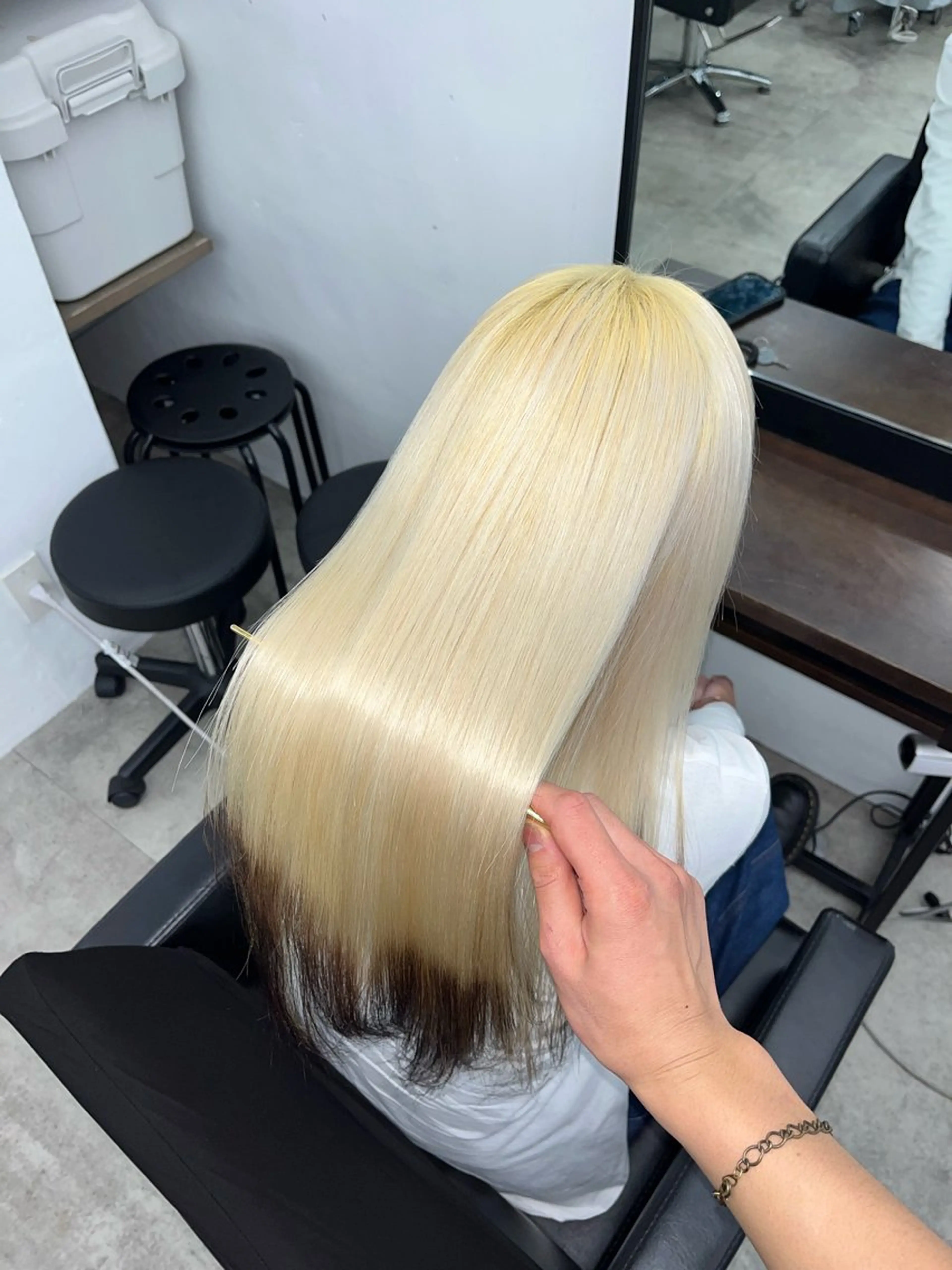 【透明感、艶感を引き出します🍀*゜】艶髪ダブルカラー➕5step髪質改善トリートメント🫧 ͛.の写真