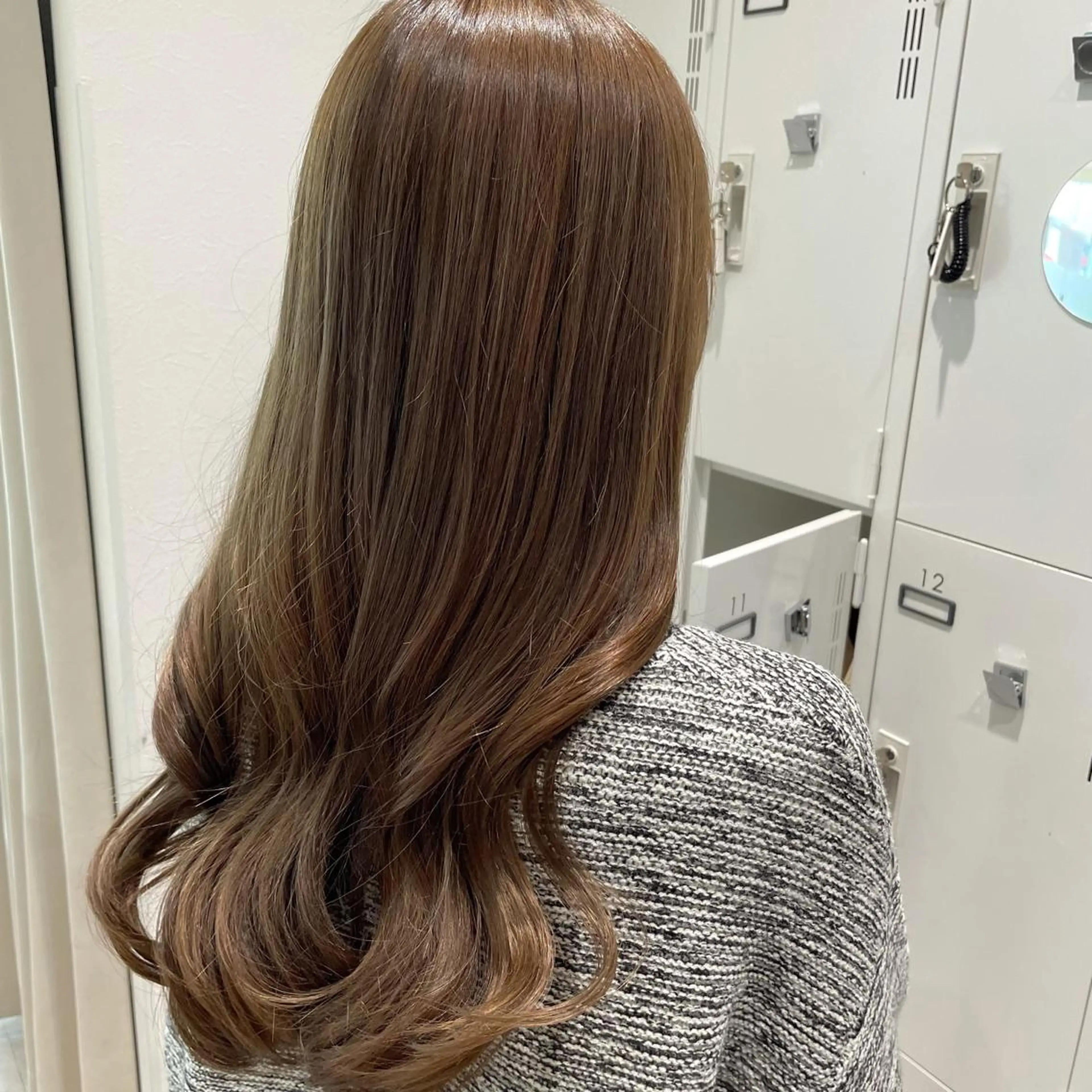 ロング カラー ヘアカラー これた🧸ヘアメ職人 ♡髪質改善♡カラーのヘアスタイル
