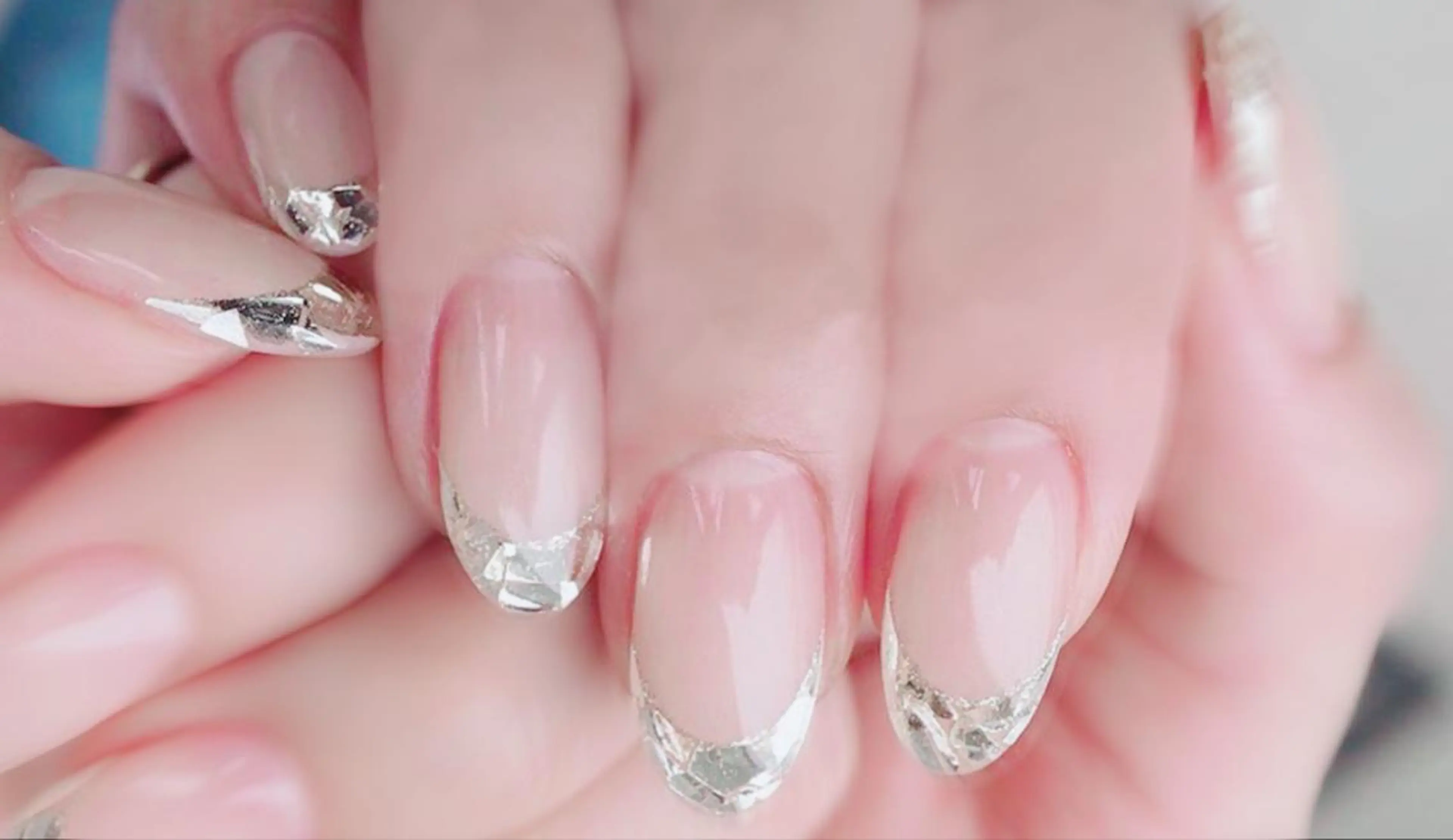 ネイル フレンチネイル ガラスフレンチ Cute beauty2のマツエク・マツパデザイン