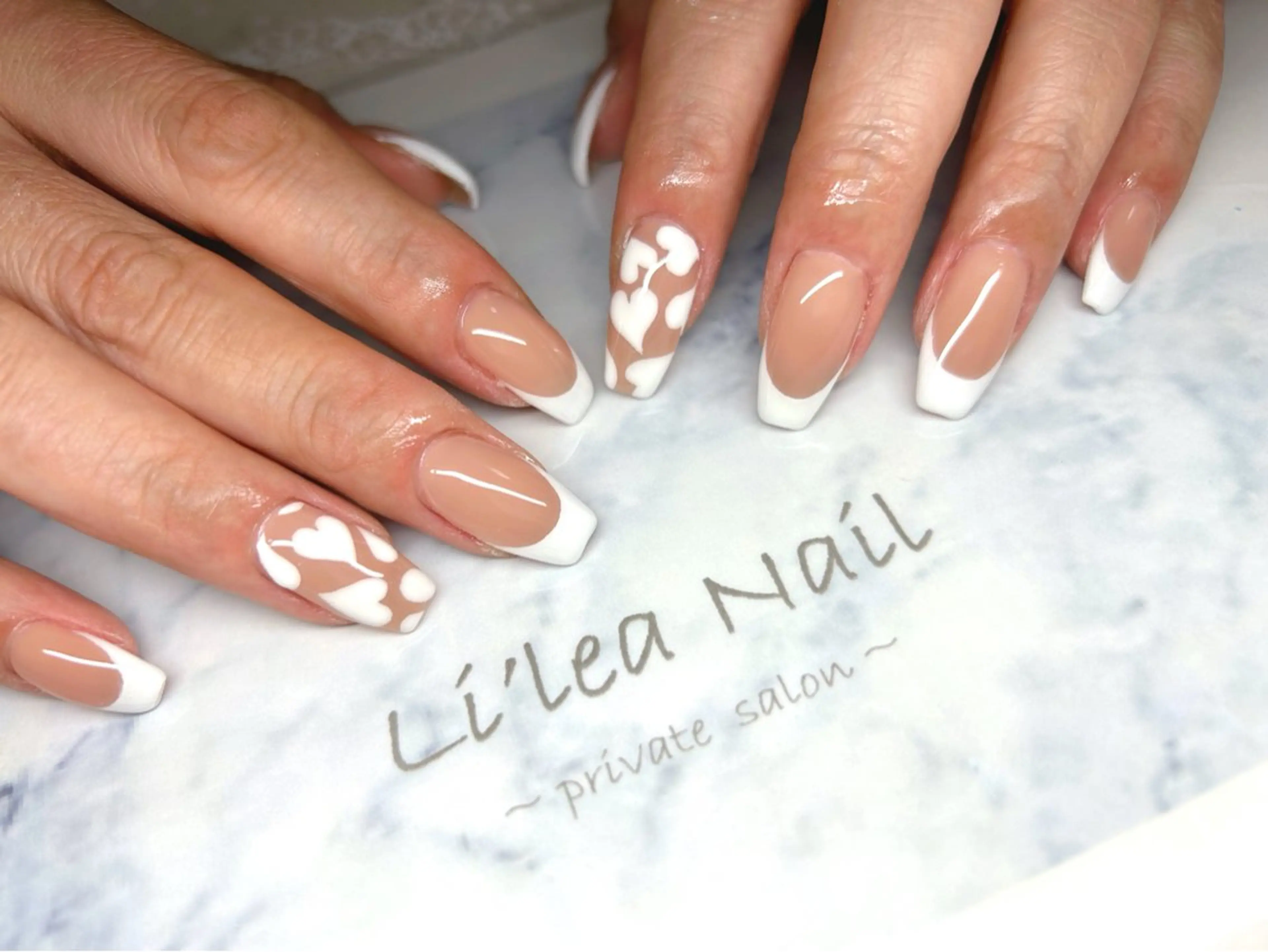 ネイル ハンドネイル Li'leaNail AINAのネイルデザイン