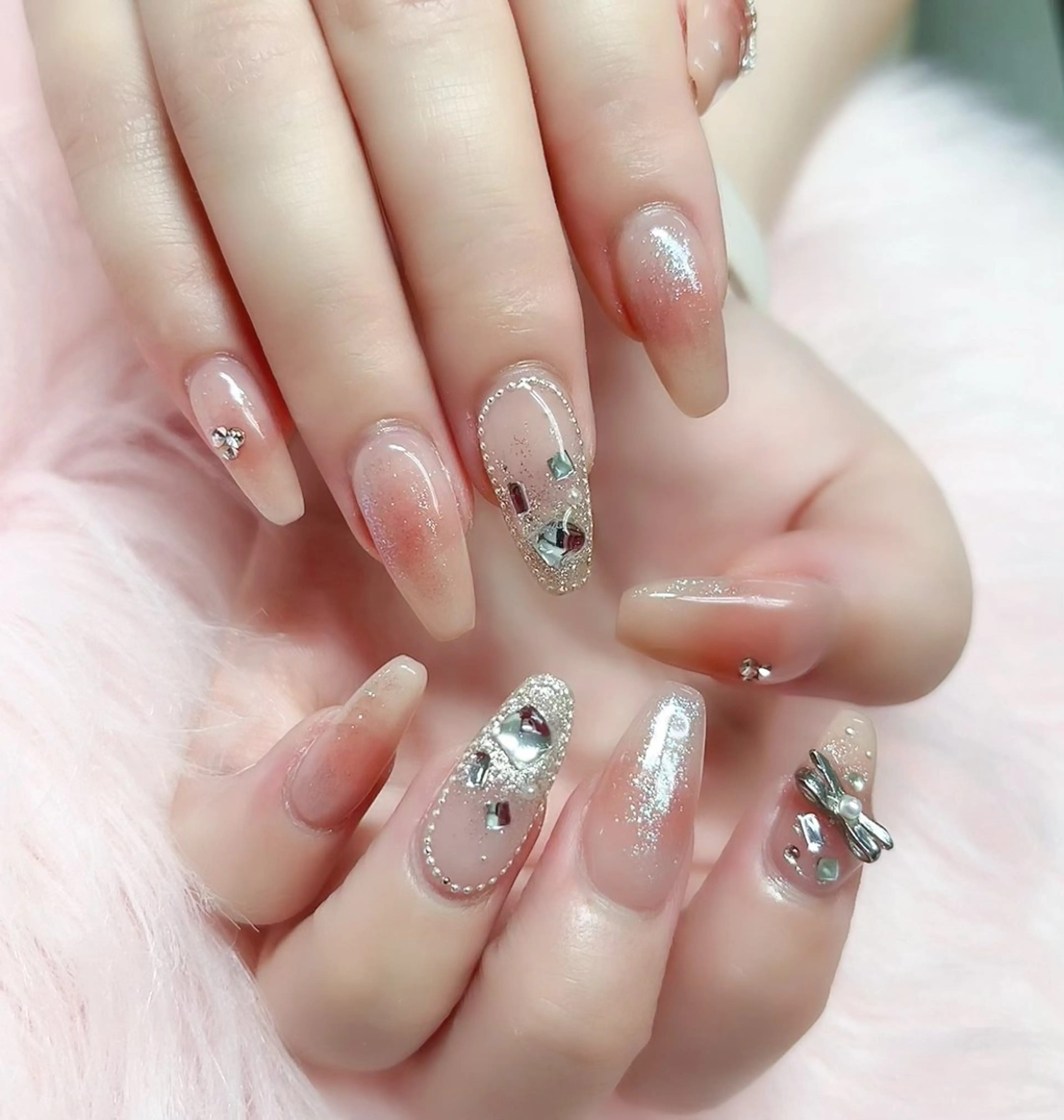 ネイル MoonNail ユリ🌸のネイルデザイン