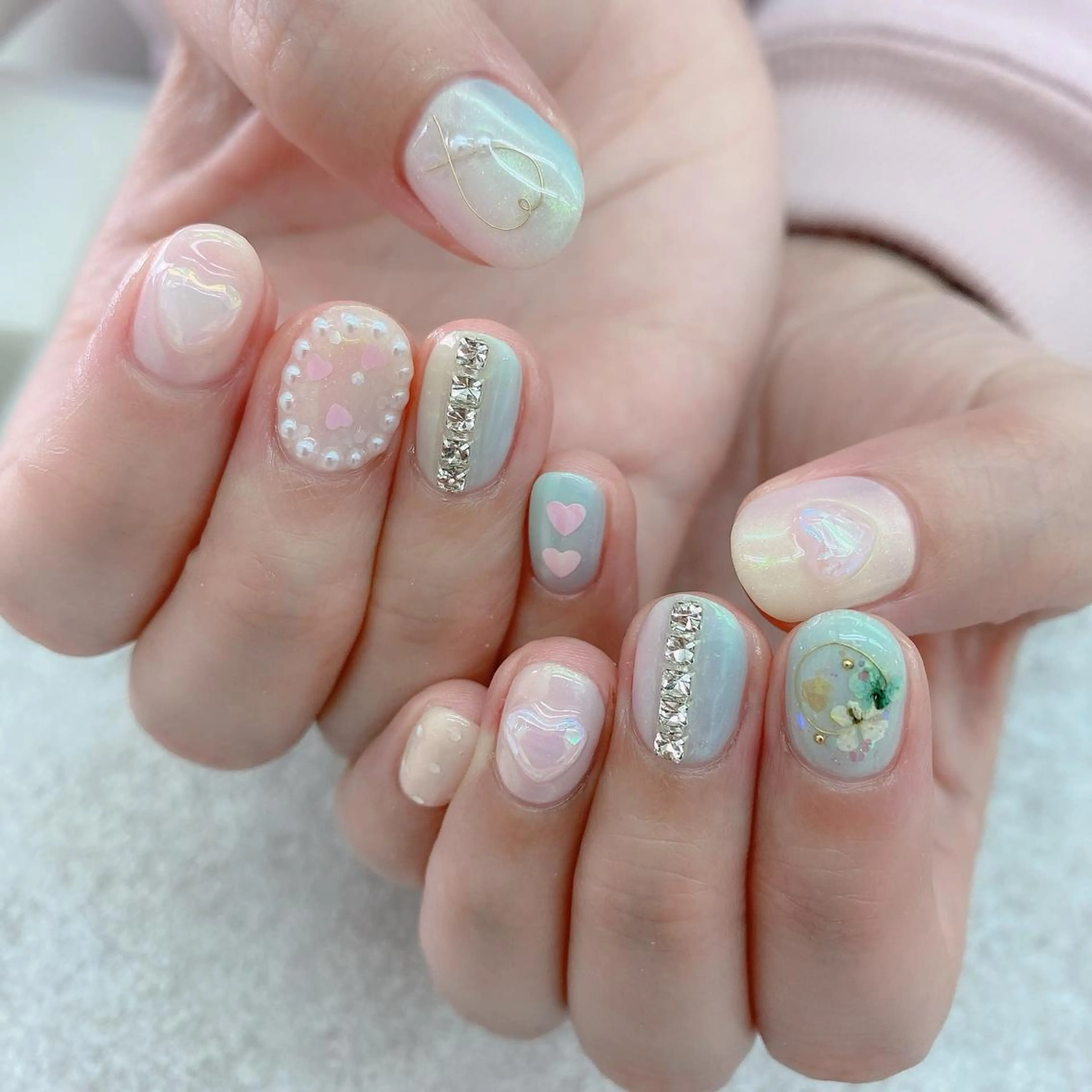 ネイル ハンドネイル フットネイル ナナイチゼロ I.Naoのネイルデザイン