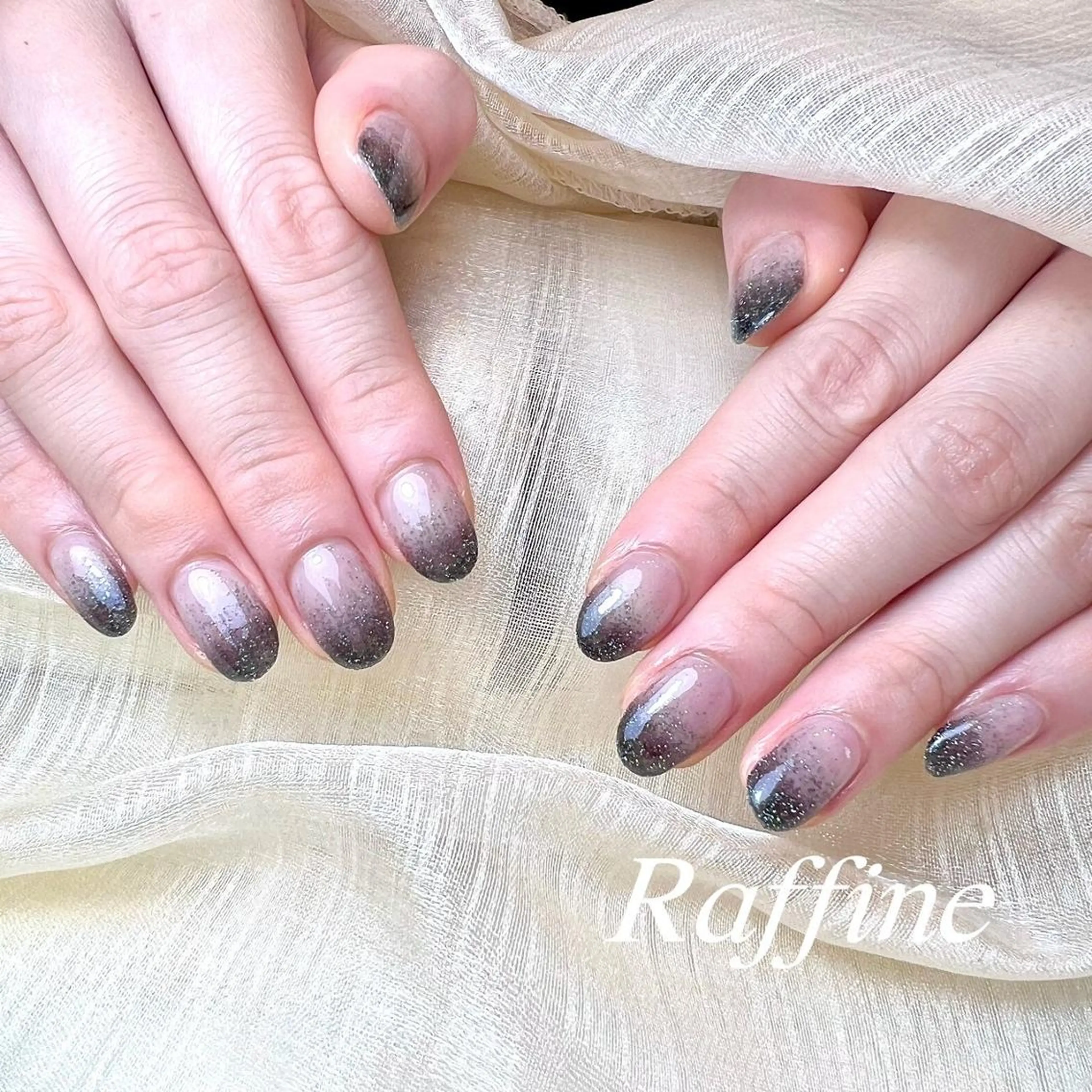 ネイル RAFFINE haru🦋🩵のネイルデザイン