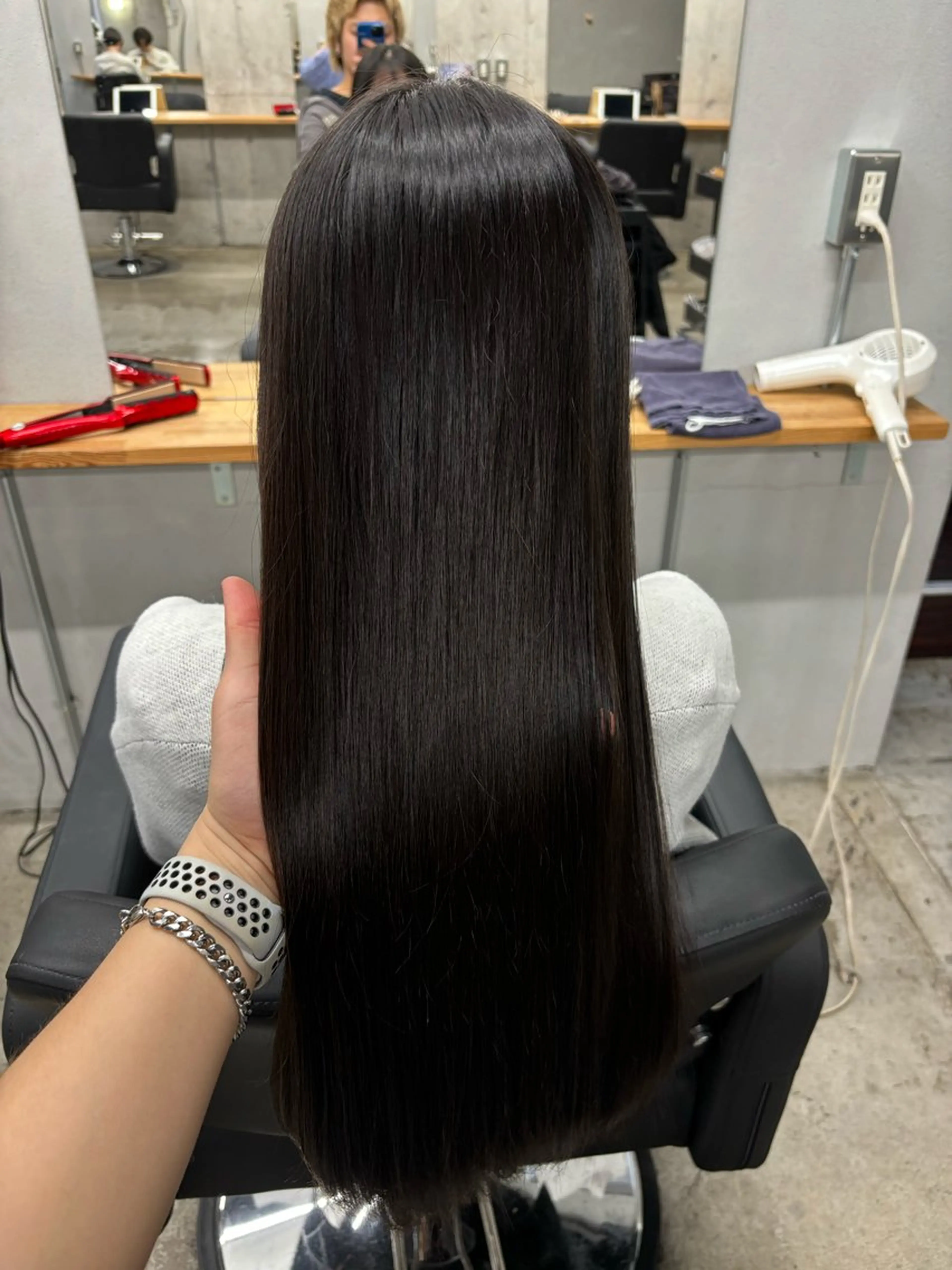 ロング mono / Manatoのヘアスタイル