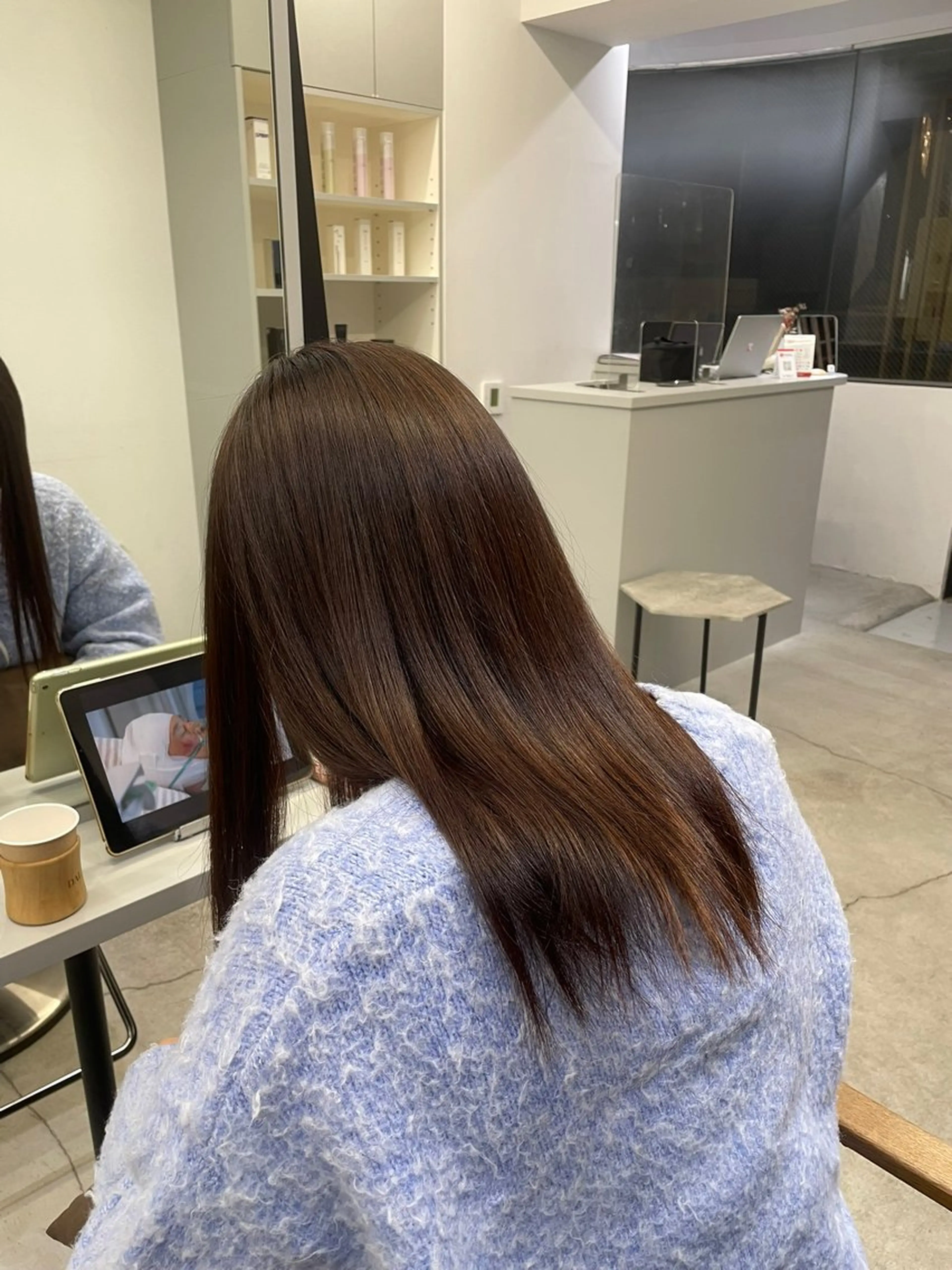 セミロング 縮毛矯正 絶対綺麗な暖色カラー 🎯あります✨増渕✨のヘアスタイル