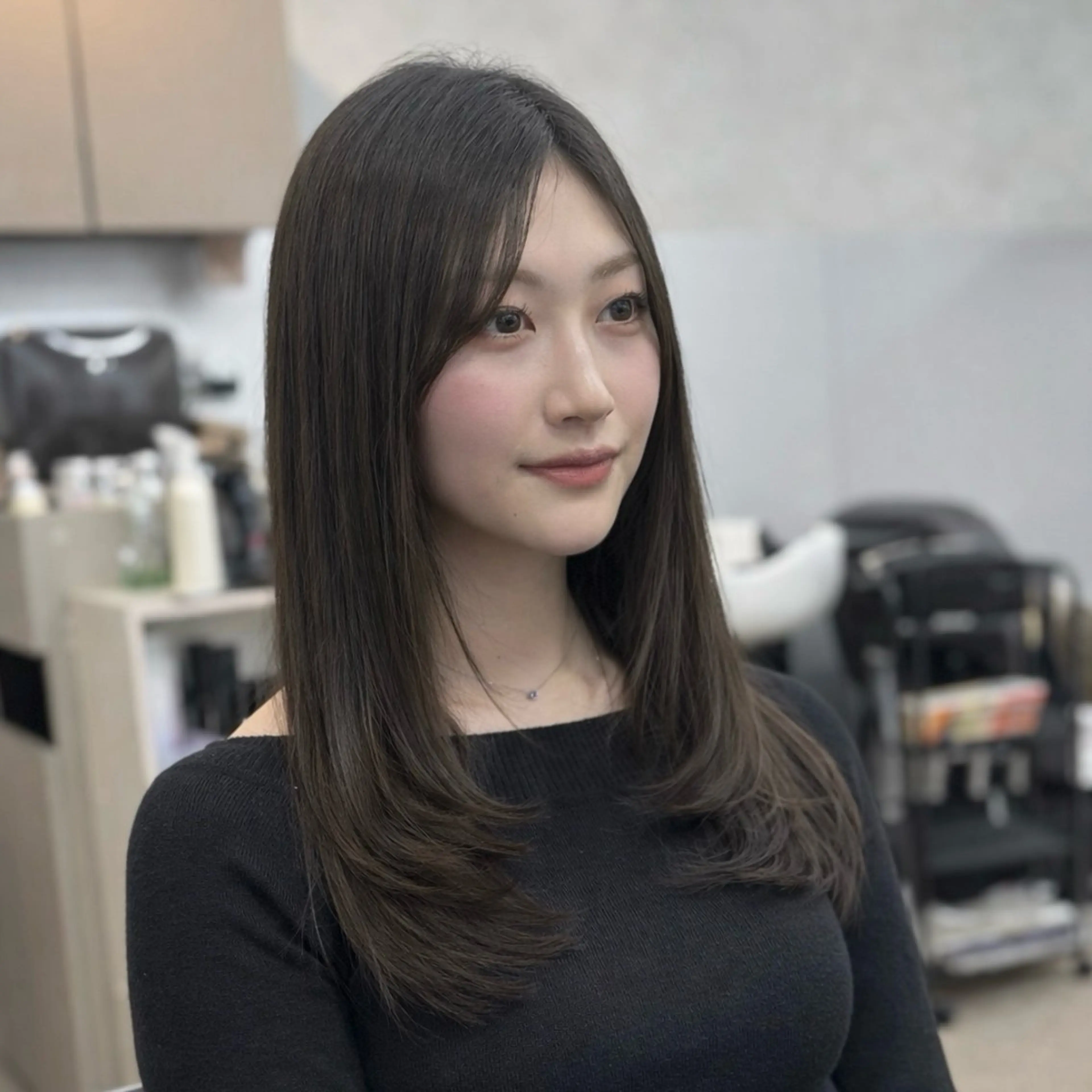 セミロング カット トリートメント ✨レイヤーカット✨ 顔まわり✂️鎌倉楓麻のヘアスタイル