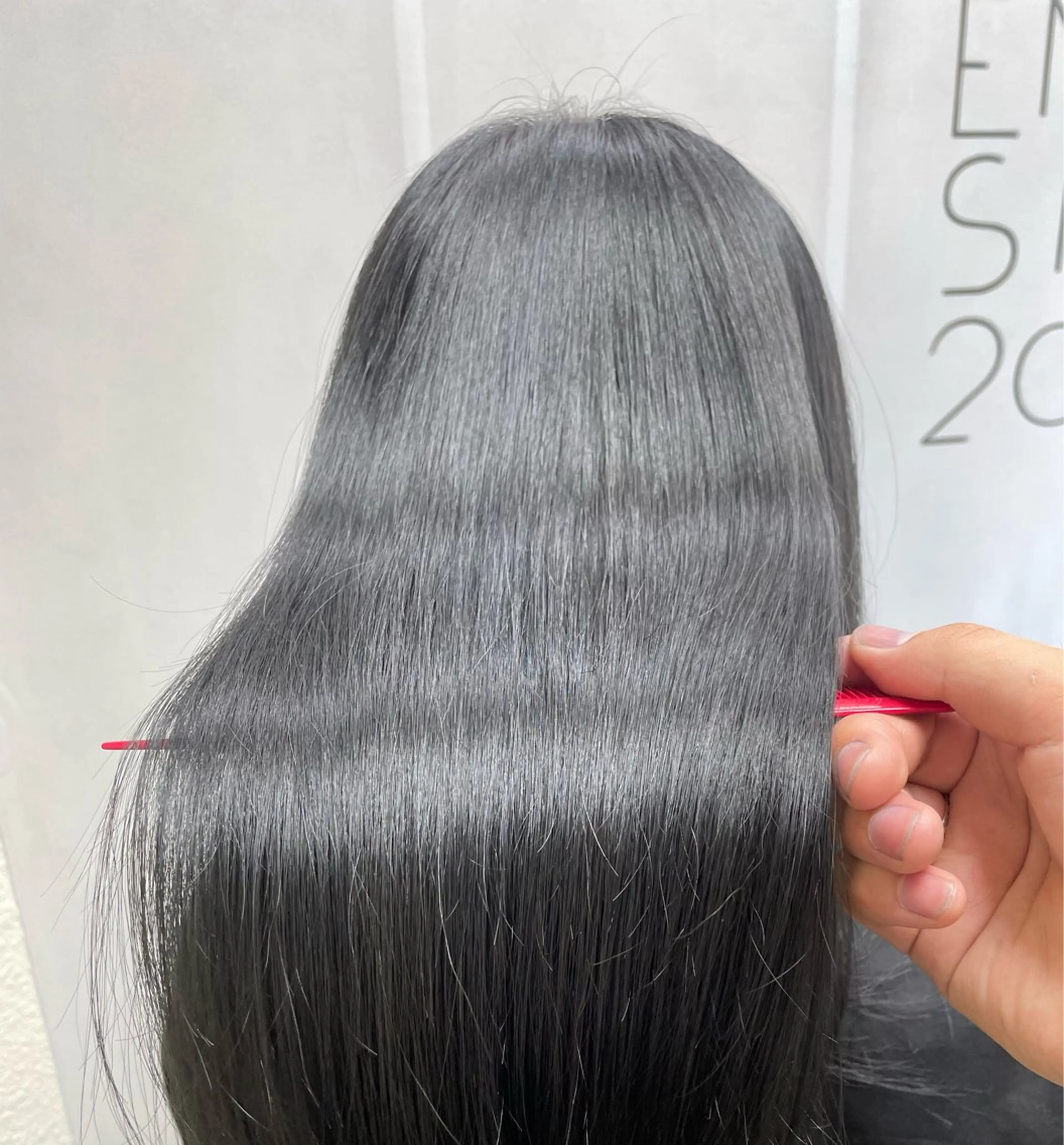 セミロング カラー RIKU 髪質改善/縮毛矯正のヘアスタイル