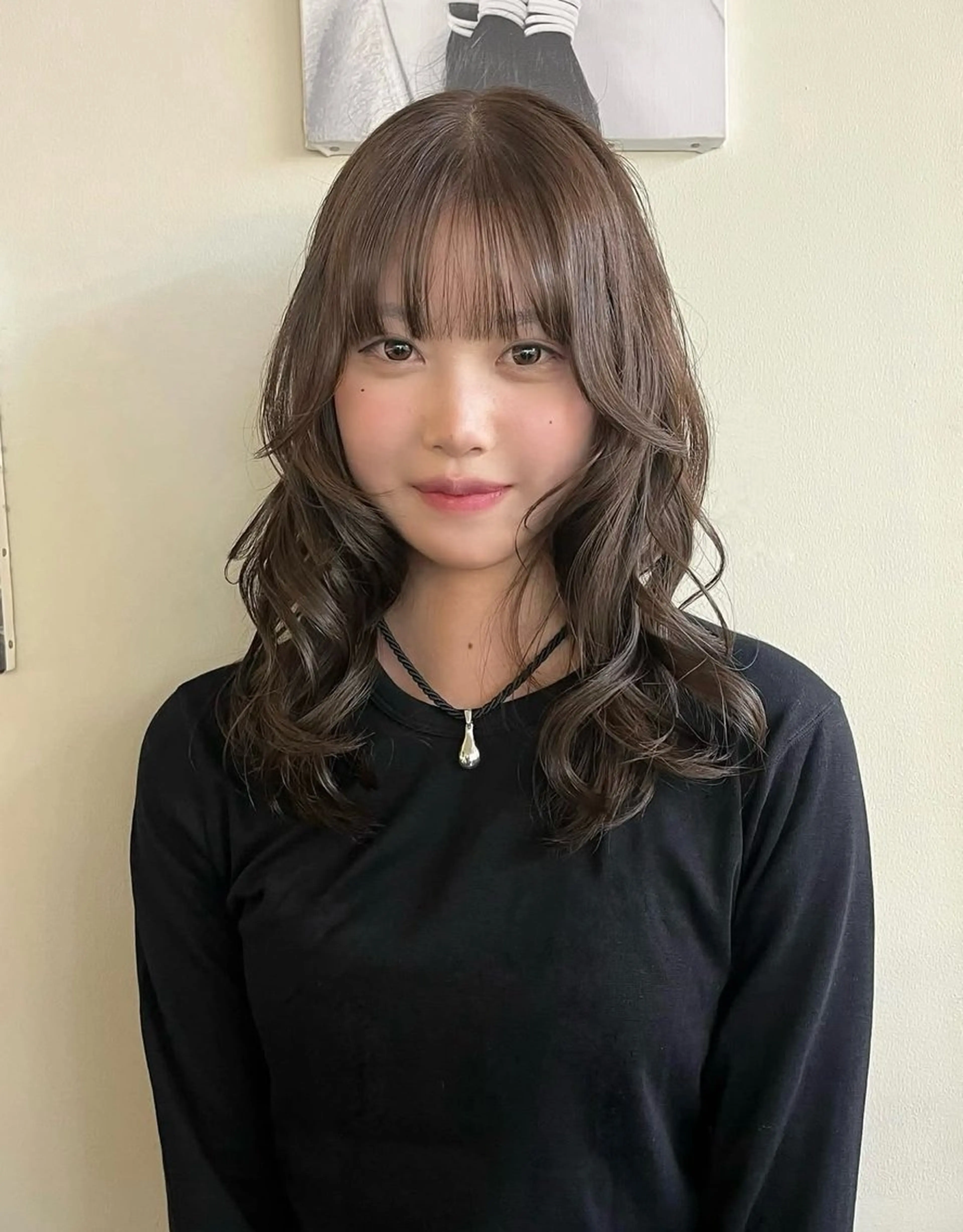 ミディアム カラー ベージュカラー ✨艶々ケア カラー🎀ミカゼのヘアスタイル