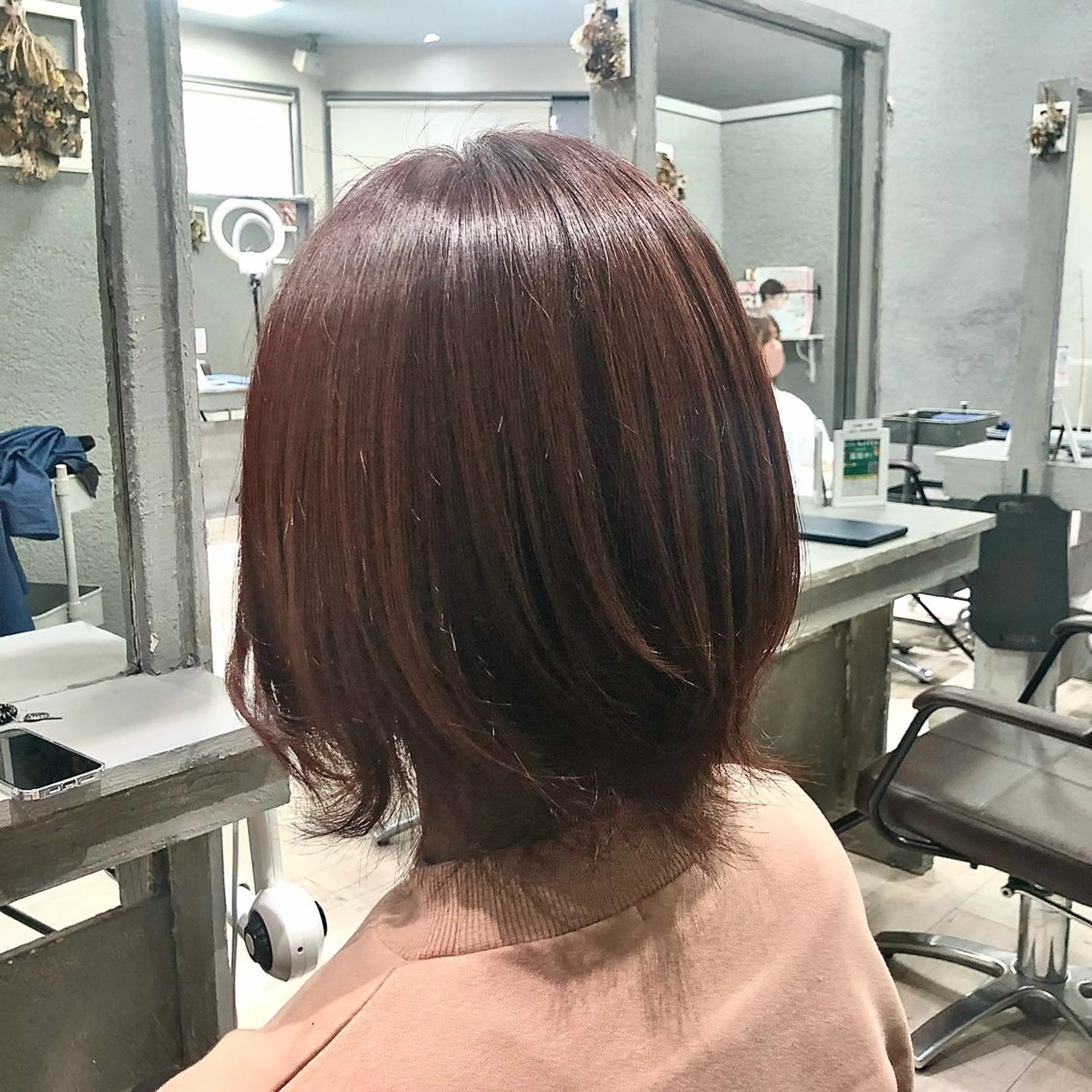 ショート カラー ブラウンカラー ピンクカラー ピンクブラウン 村上 佳織のヘアスタイル