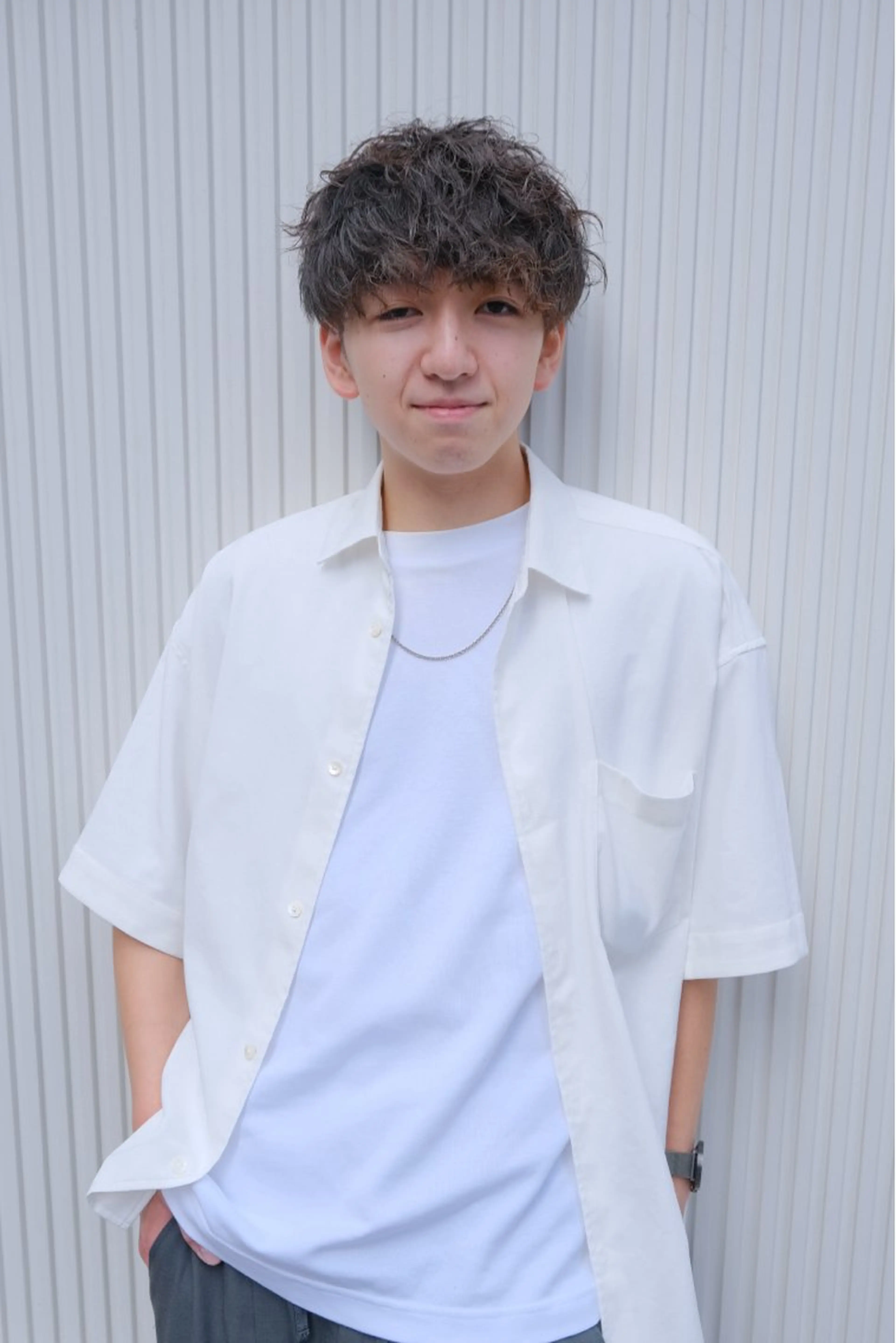 ショート パーマ メンズ カット パーマ 吉岡 昌吾のヘアスタイル