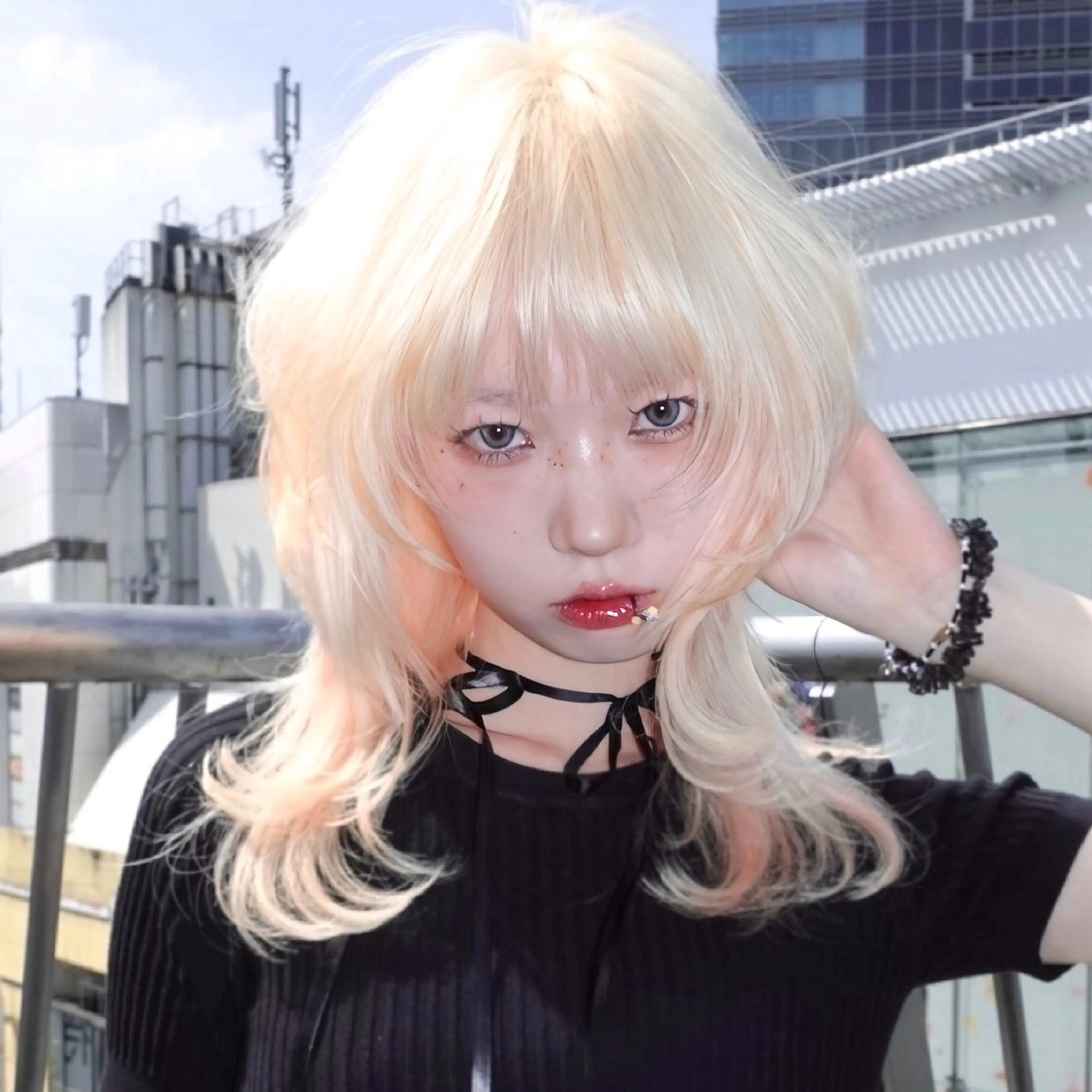 ミディアム カラー 伸ばしかけ レイヤーカット 小顔カット momo もものヘアスタイル