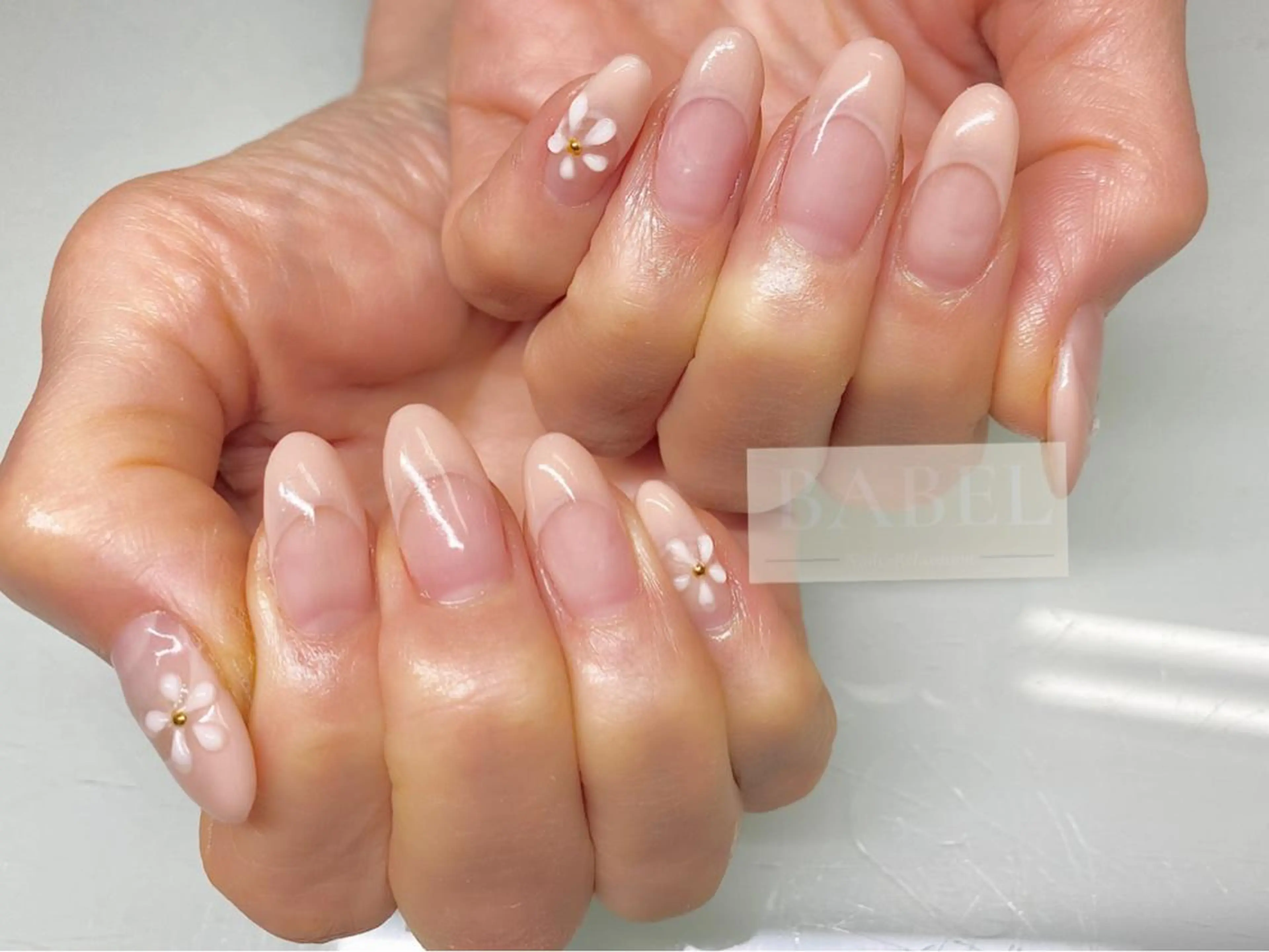 ネイル ハンドネイル BABELバベル所属・江戸川橋✨BABEL 【バベル】大人可愛いのネイルデザイン