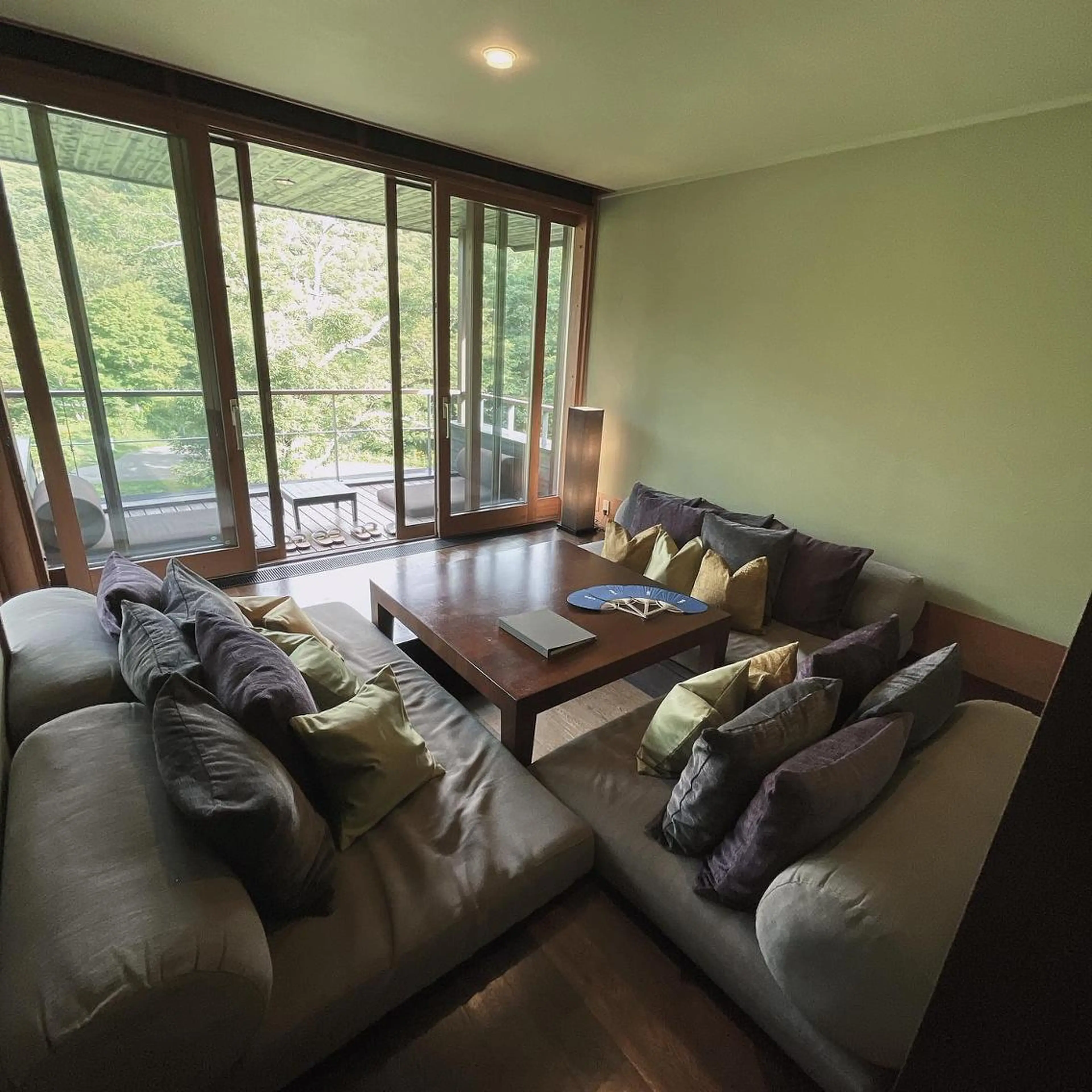 マツエク・マツパ パリジェンヌラッシュリフト まつげパーマ sara 荒井店のヘアスタイル