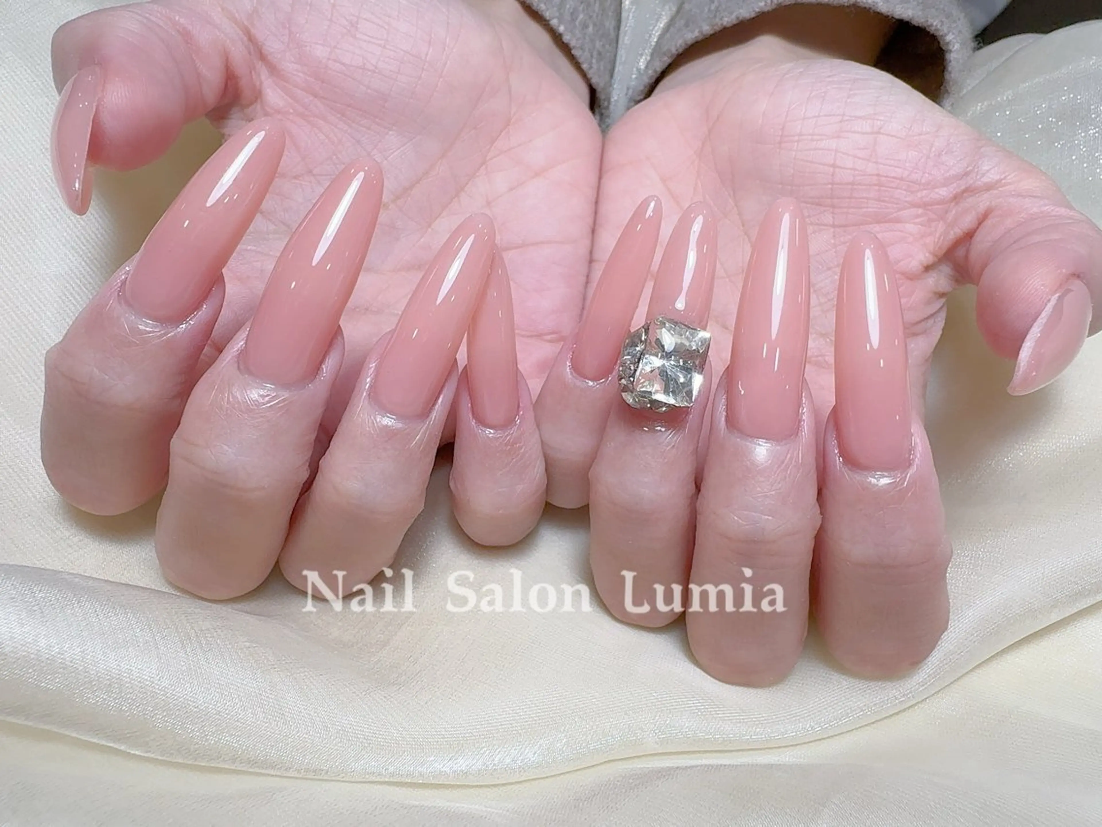 ネイル ハンドネイル ネイルサロン ルミア Lumia 店長のネイルデザイン